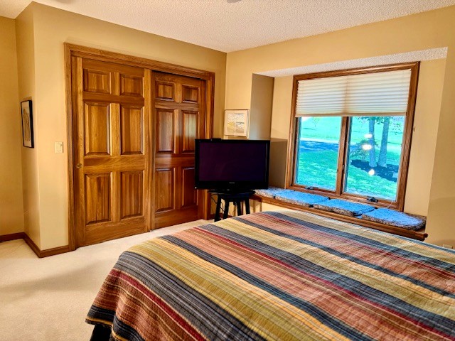 Crossville, Tennessee, 38558, United States, 3 Bedrooms Bedrooms, ,4 BathroomsBathrooms,Residential,For Sale,1980171