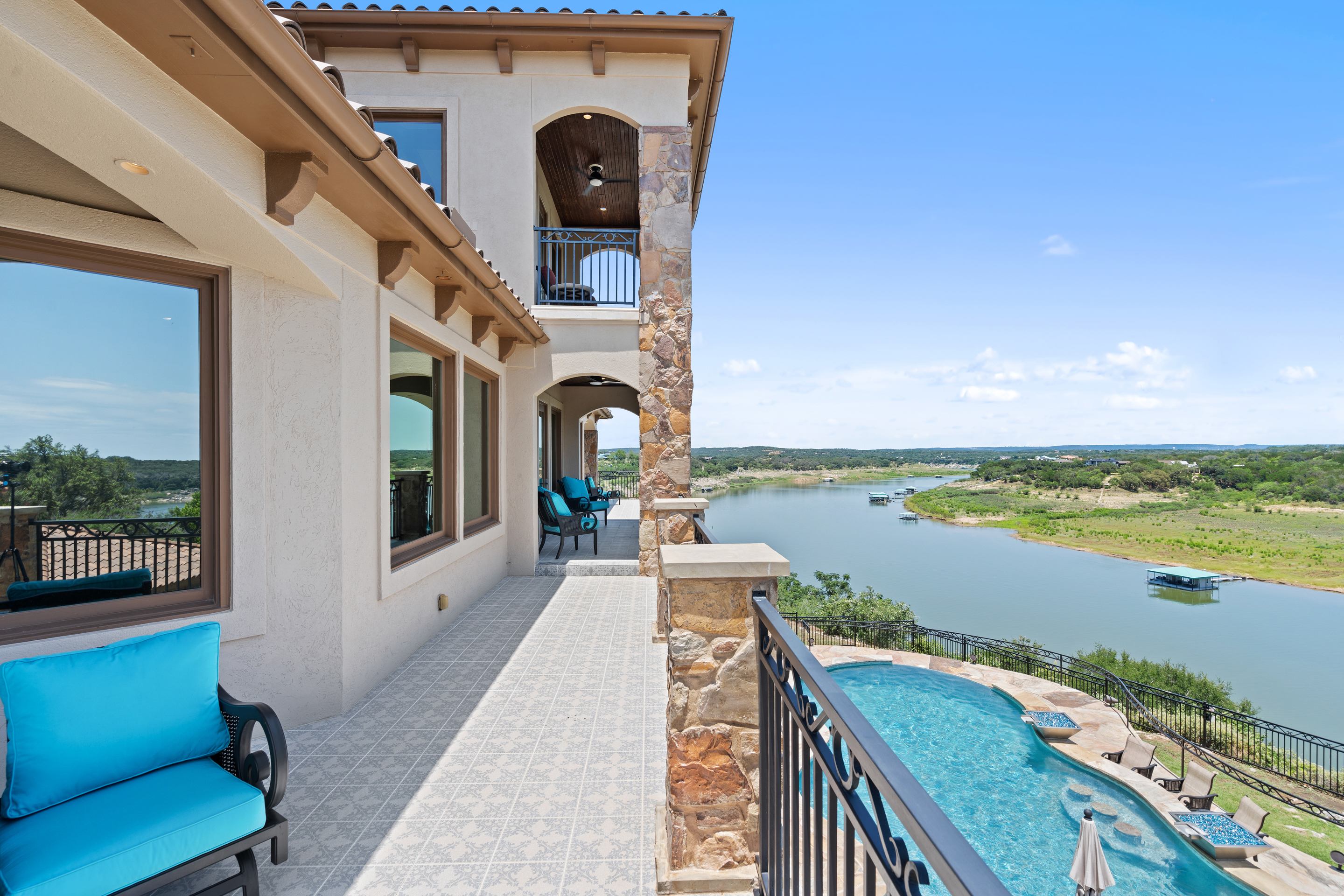  Lake Travis Estate - 物件實景