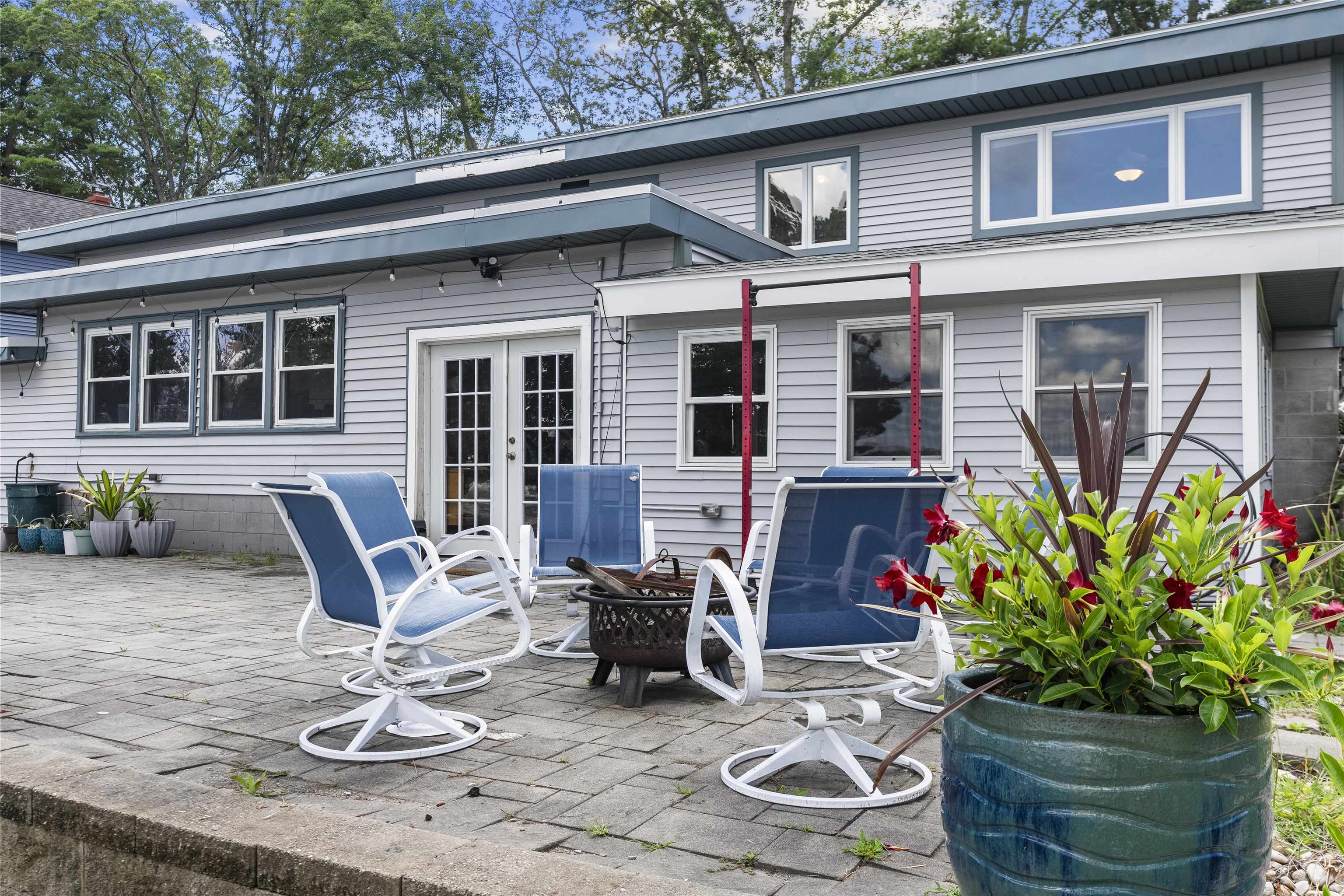 Windham, New Hampshire, 03087, United States, 2 Bedrooms Bedrooms, ,2 BathroomsBathrooms,Residential,For Sale,1919852