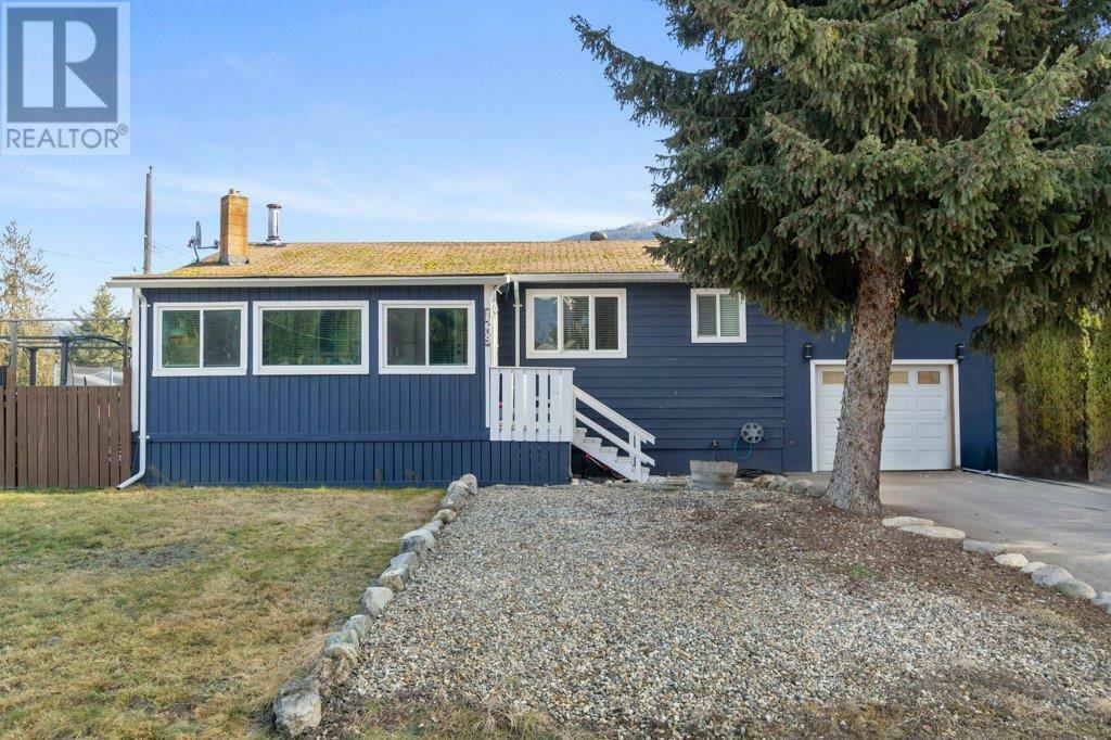 SICAMOUS, British Columbia, V0E 2V0, CA, 4 Bedrooms Bedrooms, ,2 BathroomsBathrooms,Residential,For Sale,1838473