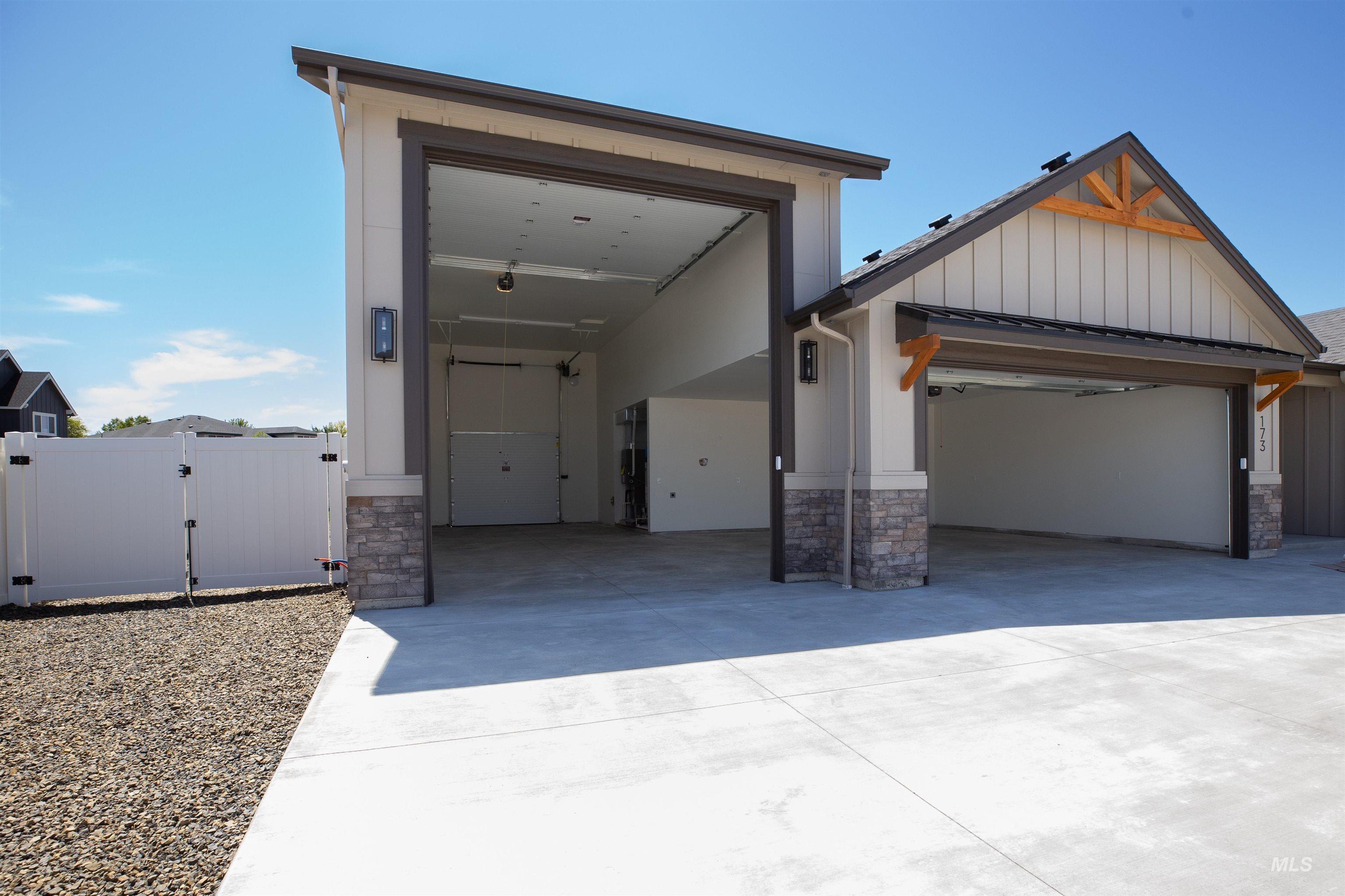 Meridian, Idaho, 83642, United States, 3 Bedrooms Bedrooms, ,3 BathroomsBathrooms,Residential,For Sale,1867465
