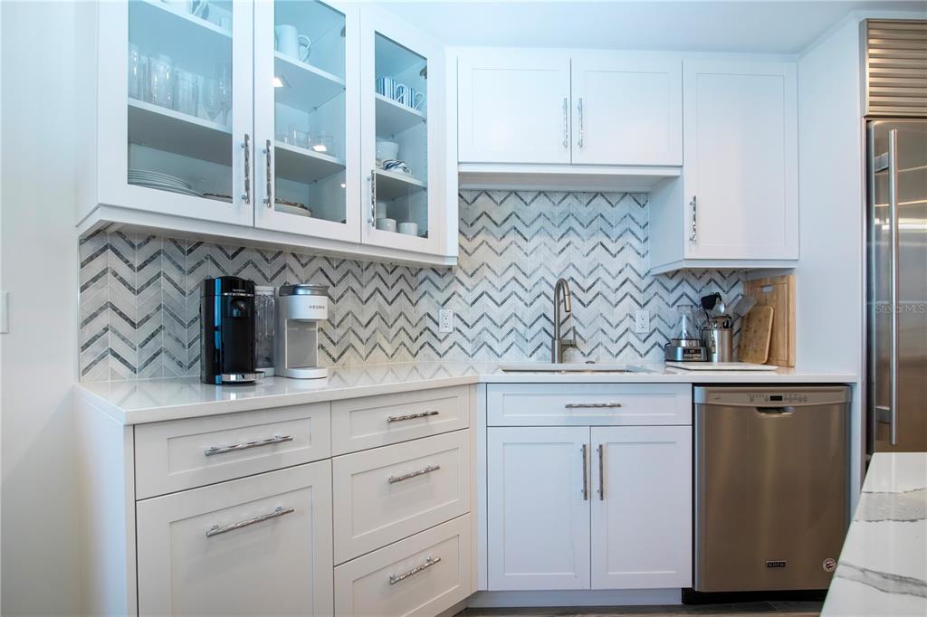 Longboat Key, Florida, 34228, United States, 2 Bedrooms Bedrooms, ,2 BathroomsBathrooms,Residential,For Sale,1993516