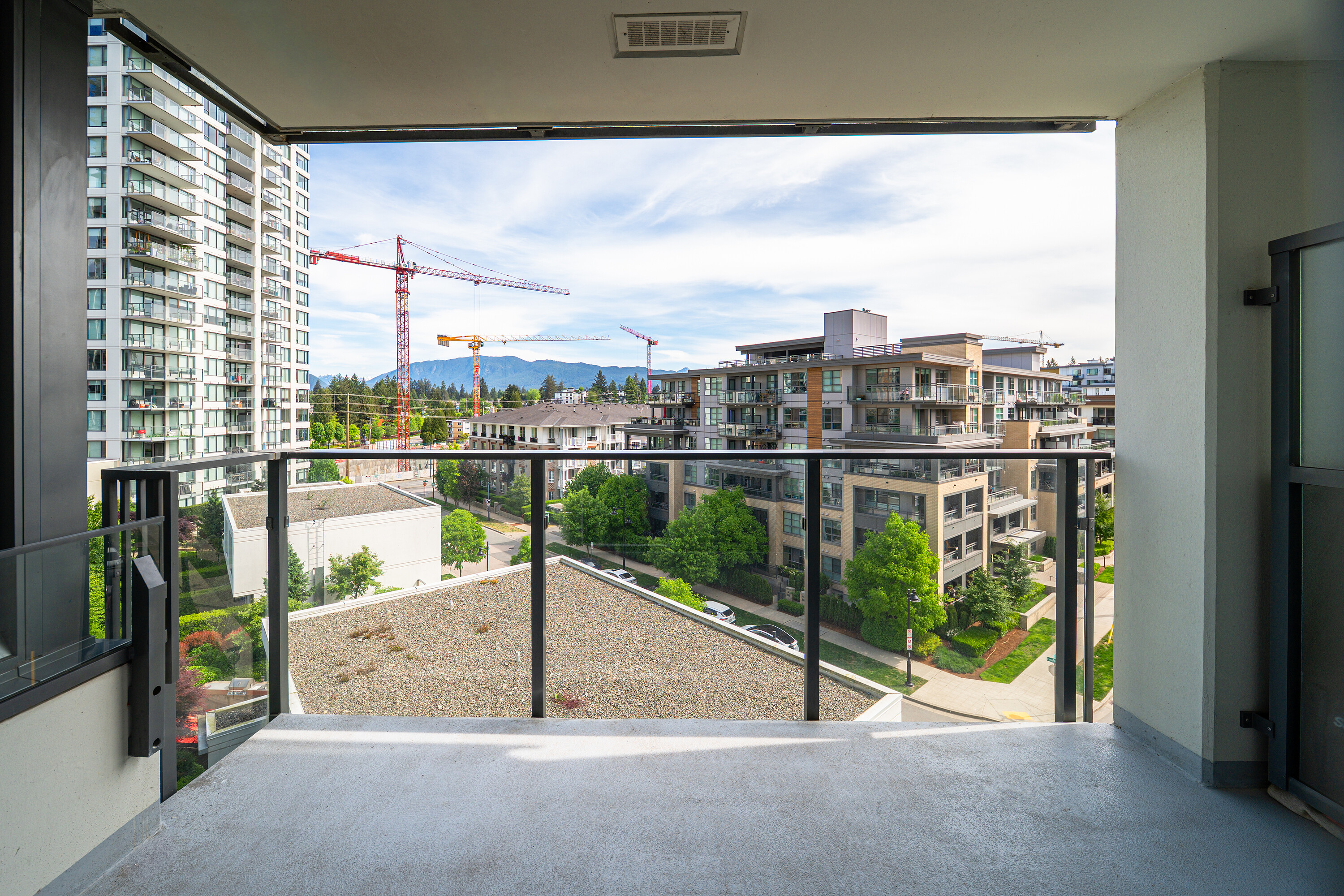  One Bedroom - Uptown II BOSA - 物件實景