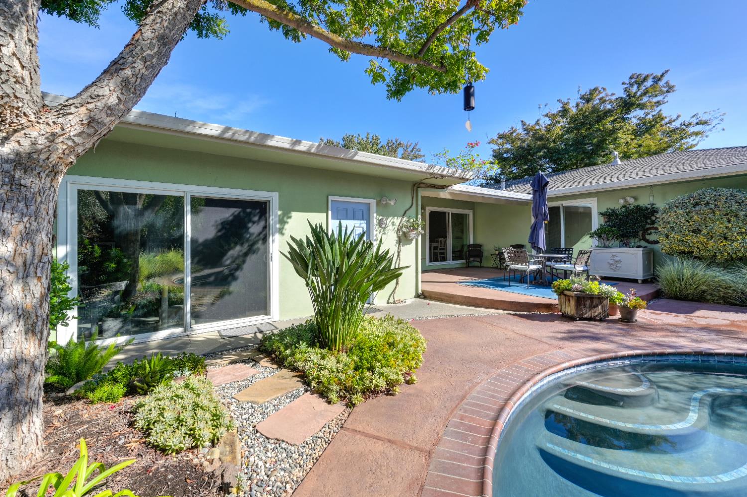 Sacramento, California, 95819, United States, 3 Bedrooms Bedrooms, ,2 BathroomsBathrooms,Residential,For Sale,1987598