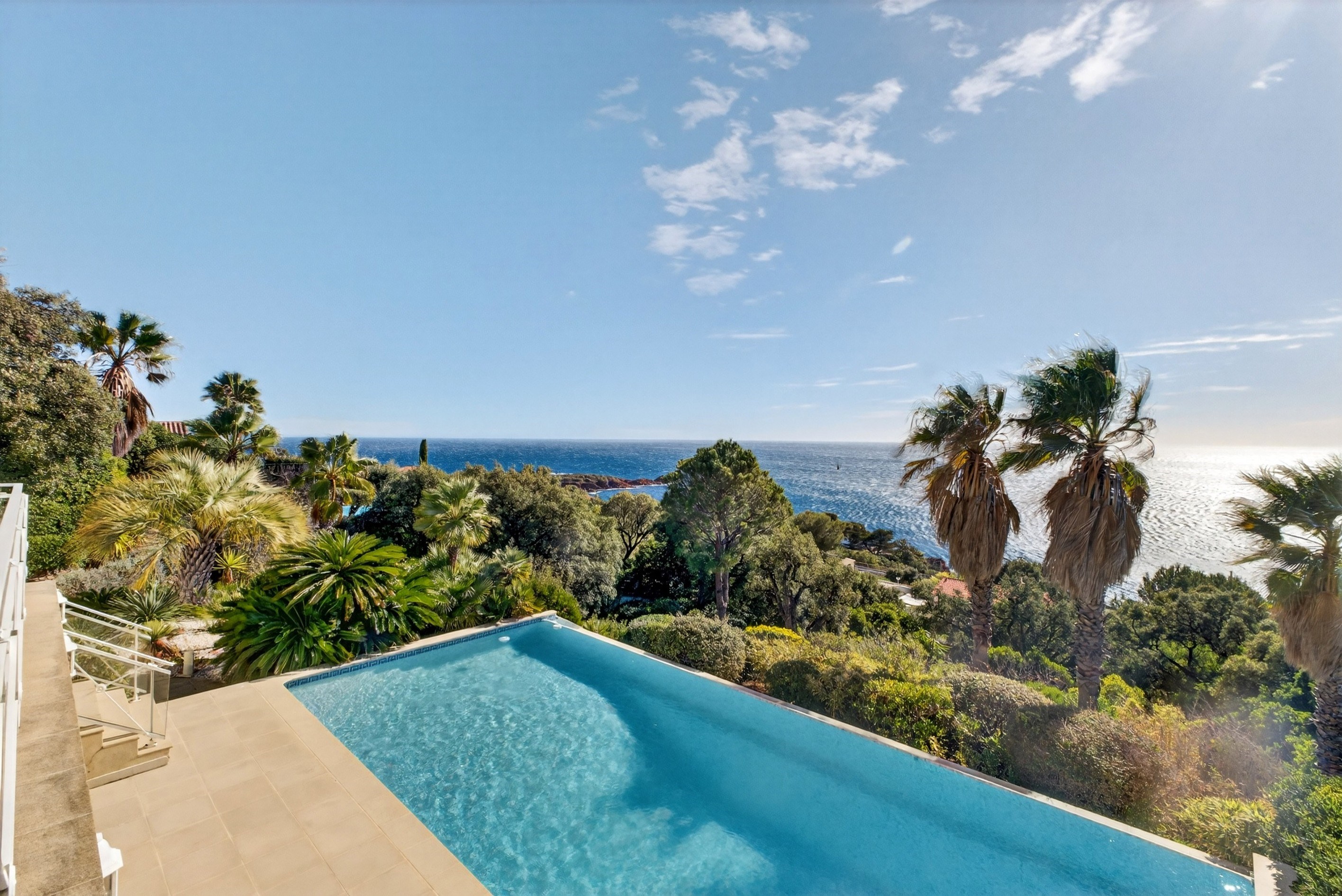  Anthéor luxury sea view villa with infinity pool near Cannes and Saint-Tropez - 物件實景