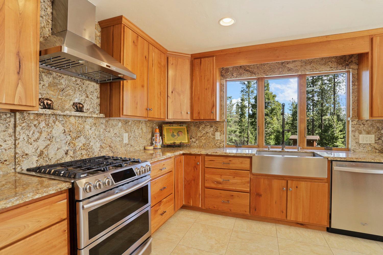 Coulterville, California, 95311, United States, 3 Bedrooms Bedrooms, ,4 BathroomsBathrooms,Residential,For Sale,1792309
