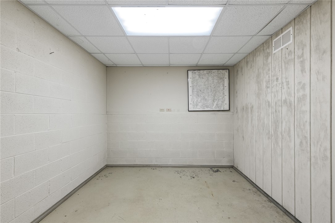 Harrison, Arkansas, 72601, United States, 4 Bedrooms Bedrooms, ,5 BathroomsBathrooms,Residential,For Sale,1989365