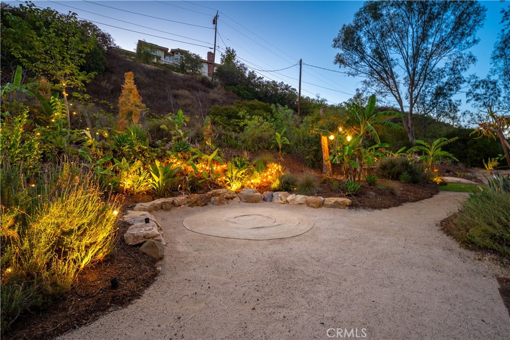 Calabasas, California, 91302, United States, 4 Bedrooms Bedrooms, ,3 BathroomsBathrooms,Residential,For Sale,1890282