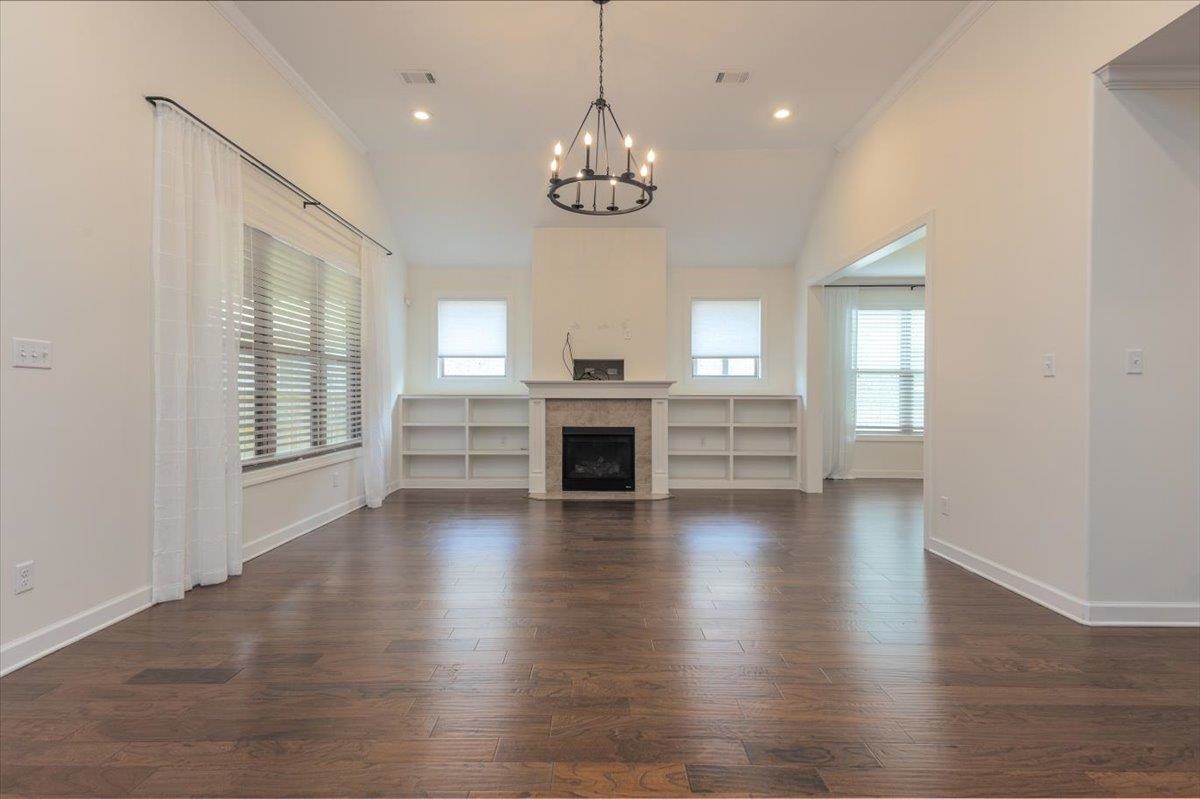 Collierville, Tennessee, 38017, United States, 4 Bedrooms Bedrooms, ,3 BathroomsBathrooms,Residential,For Sale,1907288