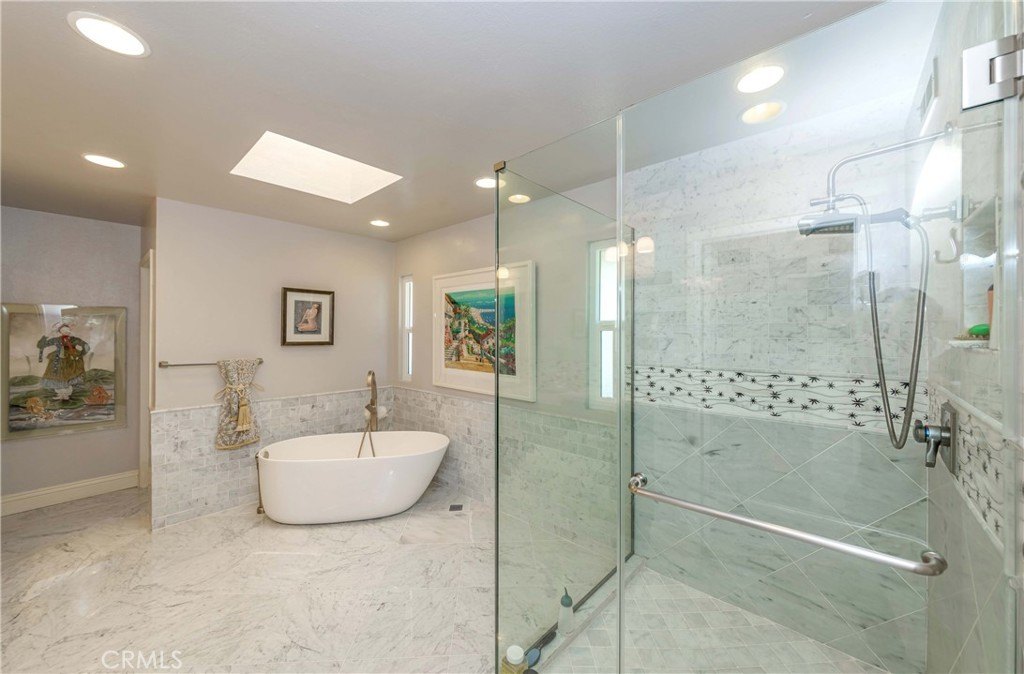 Newport Beach, California, 92660, United States, 4 Bedrooms Bedrooms, ,4 BathroomsBathrooms,Residential,For Sale,1759527