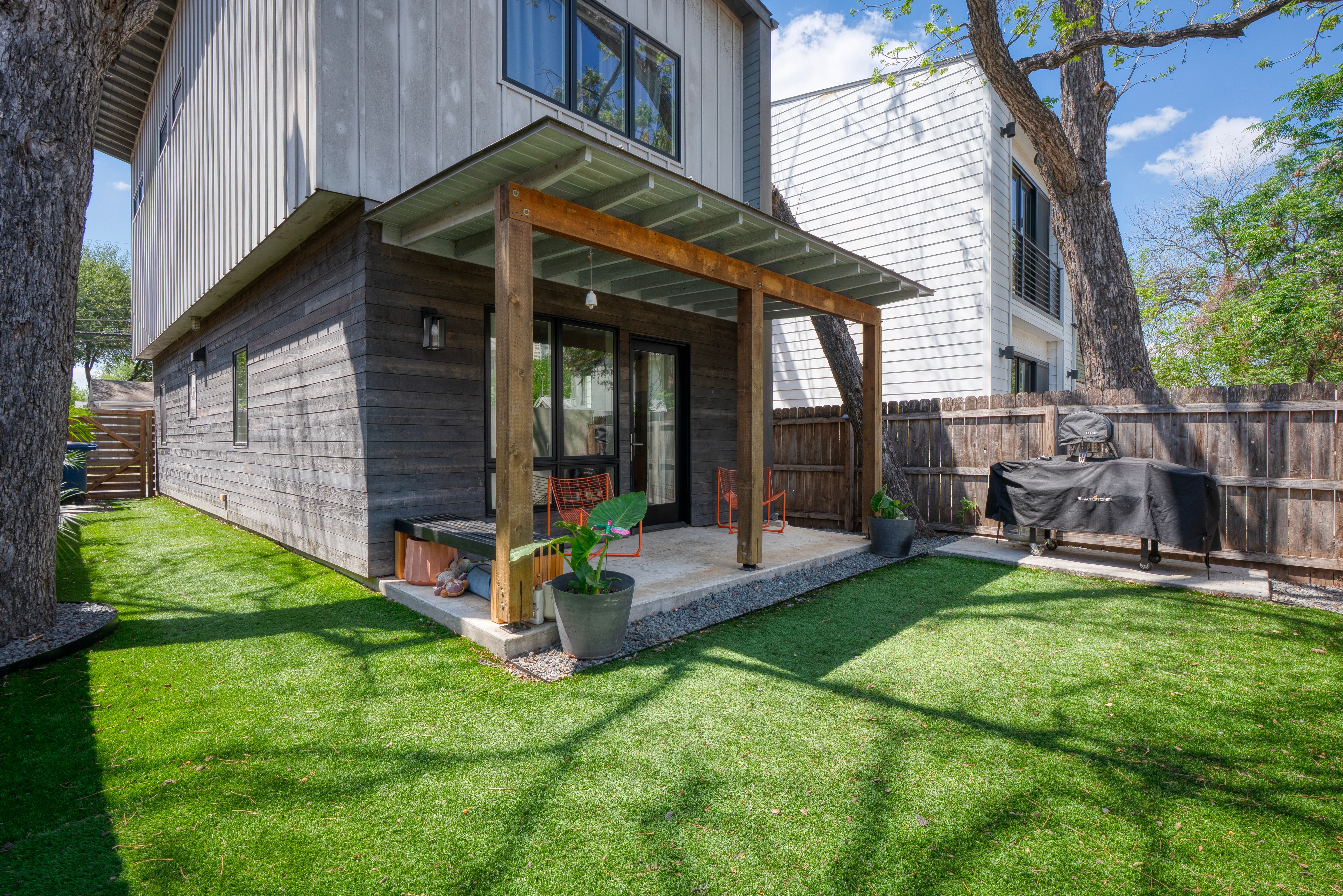  Modern 2-Story in Lavaca Historic District - 物件實景