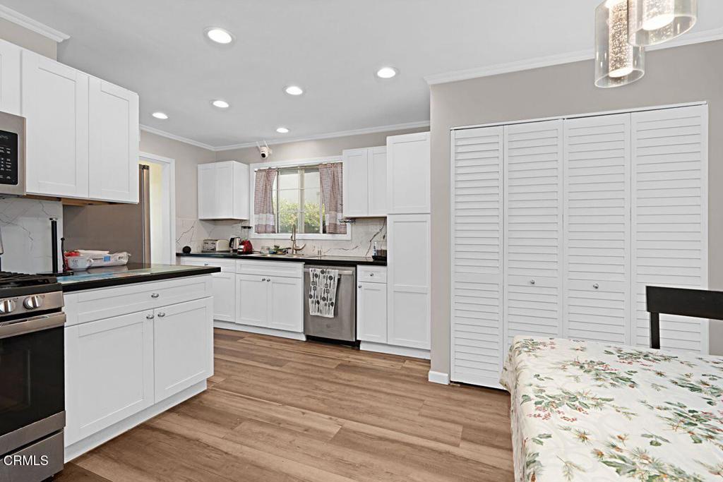 Oxnard, California, 93030, United States, 4 Bedrooms Bedrooms, ,2 BathroomsBathrooms,Residential,For Sale,1918594