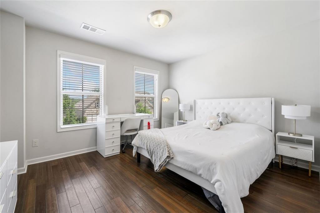 Flowery Branch, Georgia, 30542, United States, 4 Bedrooms Bedrooms, ,3 BathroomsBathrooms,Residential,For Sale,1901003