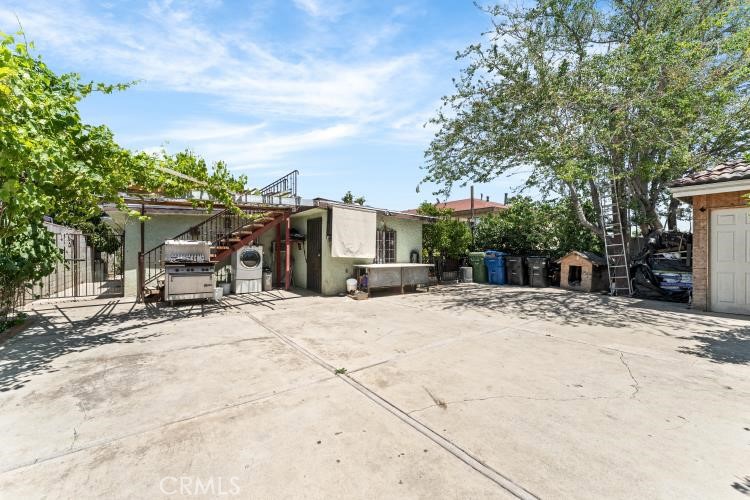 Los Angeles, California, 90033, United States, 4 Bedrooms Bedrooms, ,2 BathroomsBathrooms,Residential,For Sale,1938411