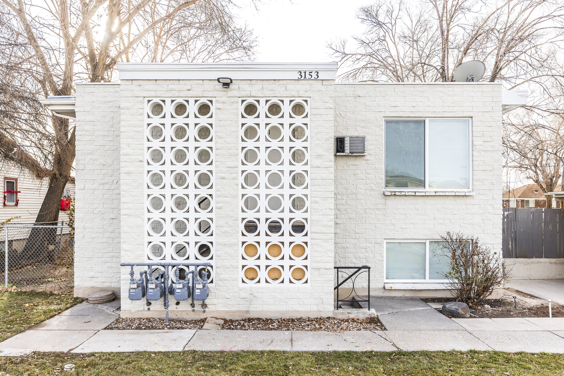  Well-Maintained Four-Unit Property with Exceptional Investment Potential - 物件實景
