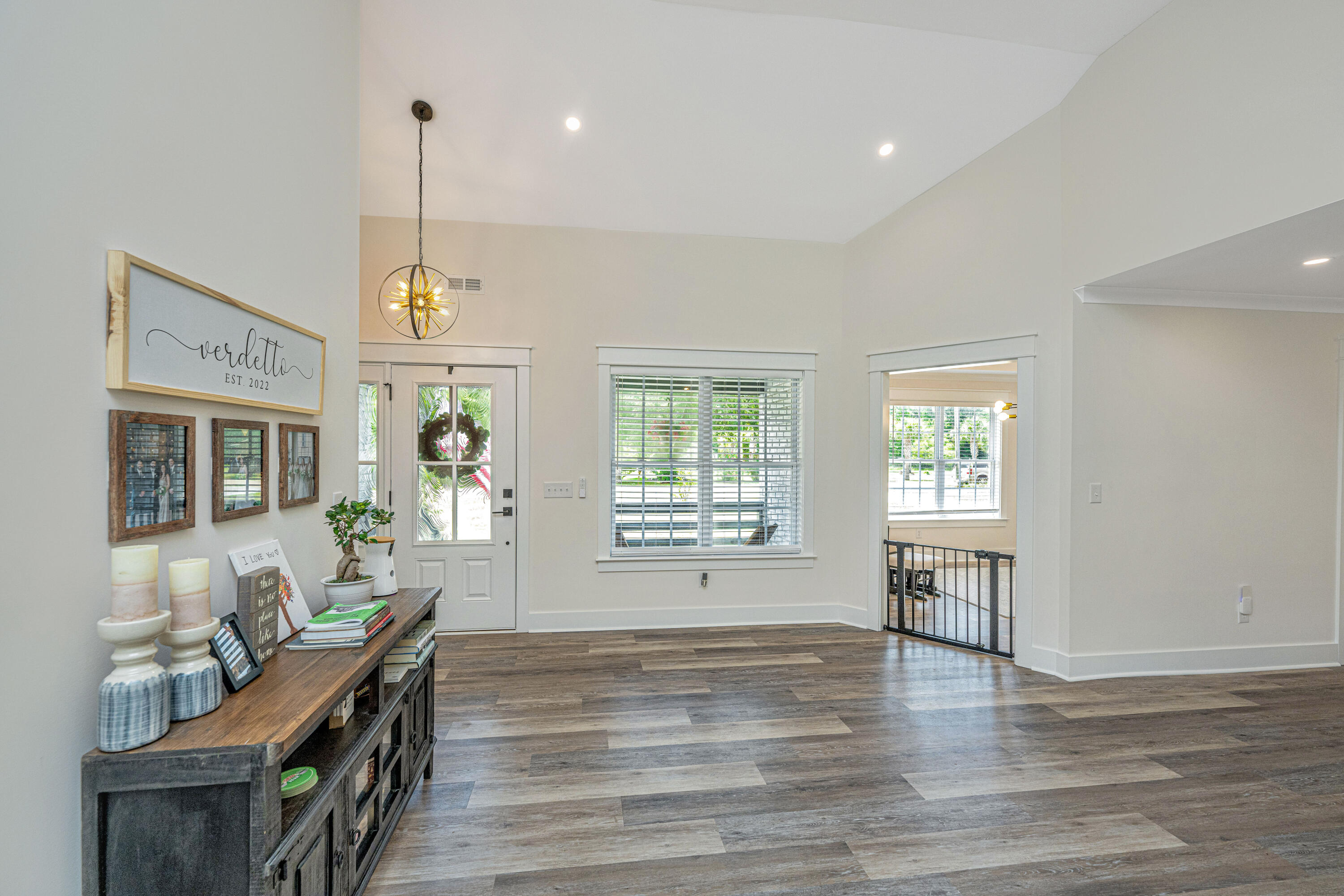 3820 Gardenhill Road, Mount Pleasant, South Carolina, 29429, United States, 4 Bedrooms Bedrooms, ,4 BathroomsBathrooms,Residential,For Sale,3820 Gardenhill Road,1658685