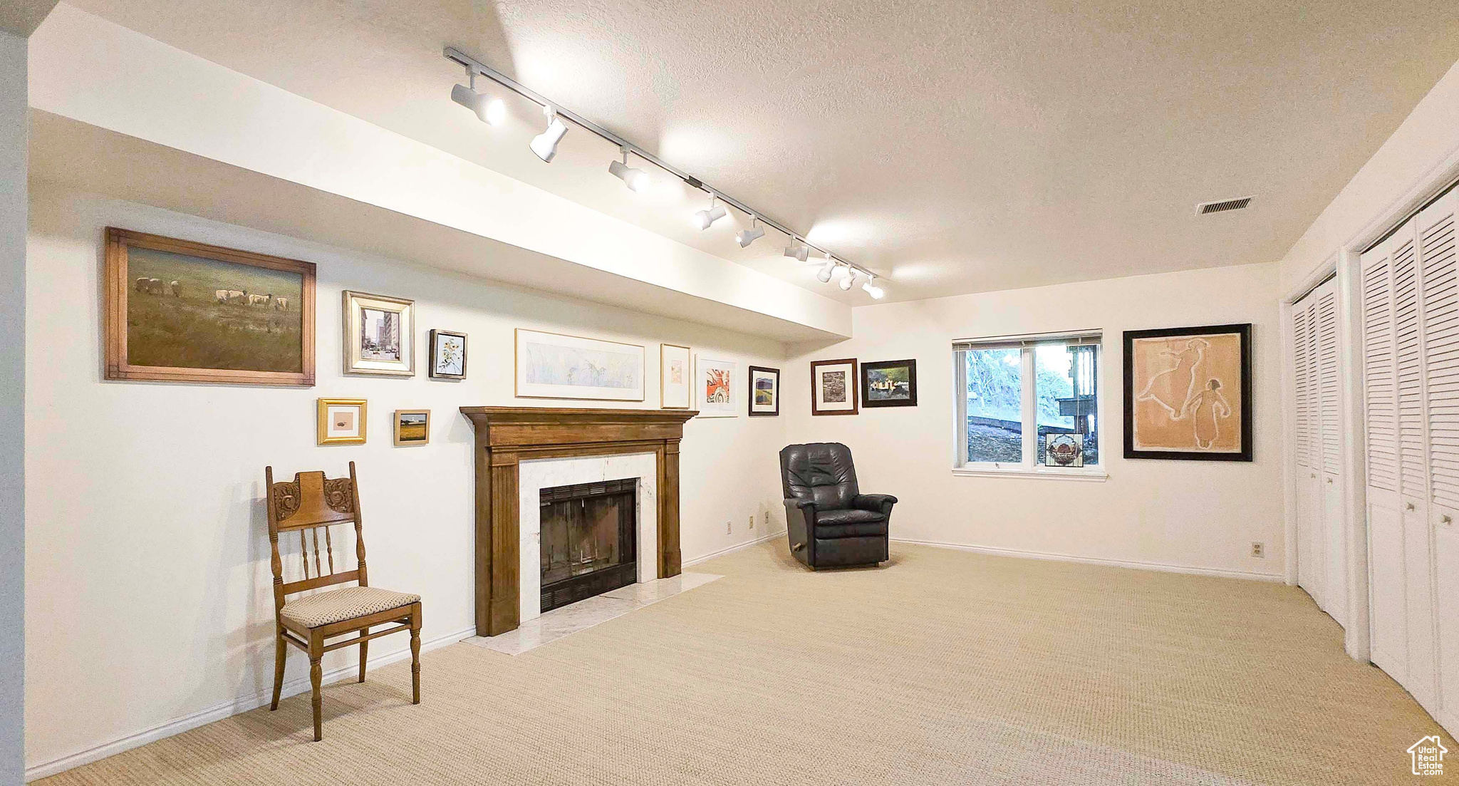 Salt Lake City, Utah, 84103, United States, 3 Bedrooms Bedrooms, ,3 BathroomsBathrooms,Residential,For Sale,1794274