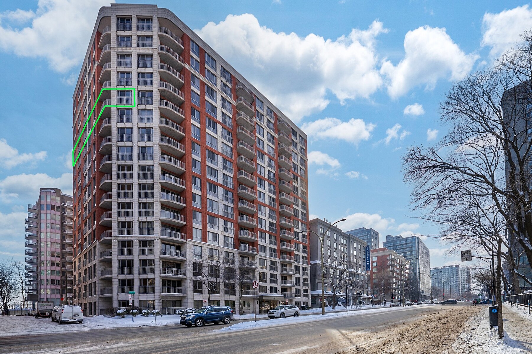  Luxurious Expansive Condo - 物件實景