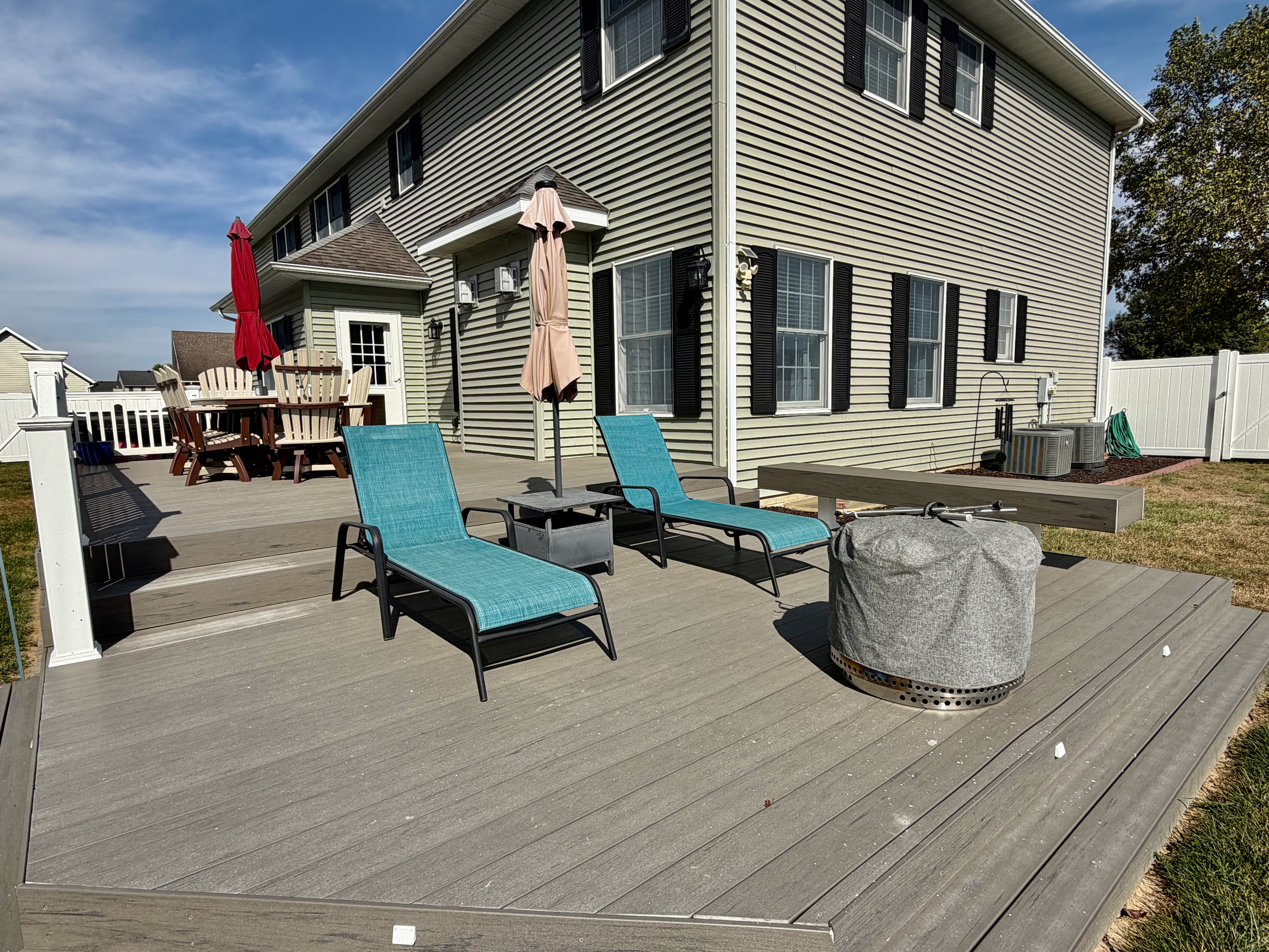 Effingham, Illinois, 62401, United States, 5 Bedrooms Bedrooms, ,5 BathroomsBathrooms,Residential,For Sale,1981428