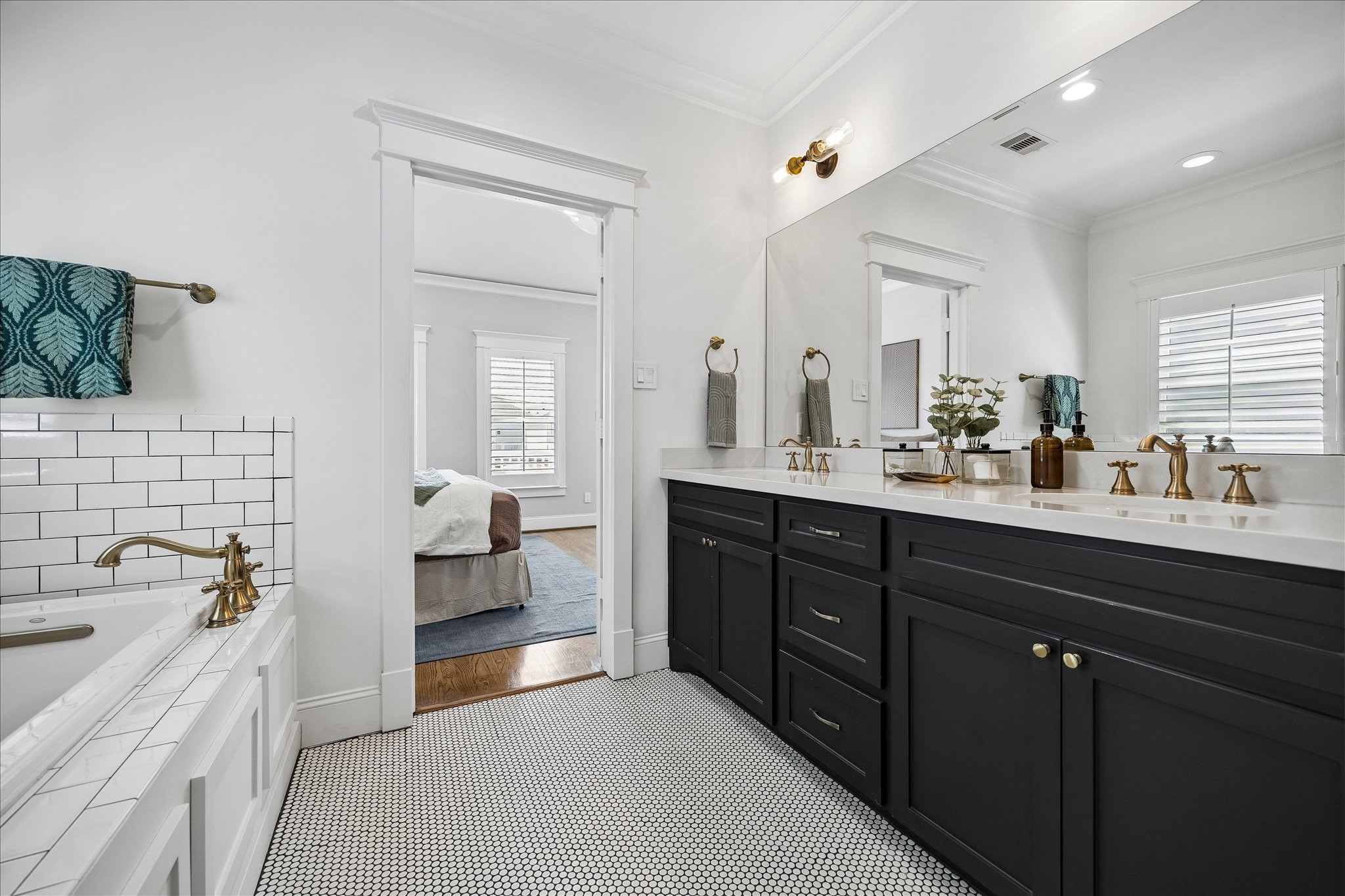  711 Tulane Street - 物件實景