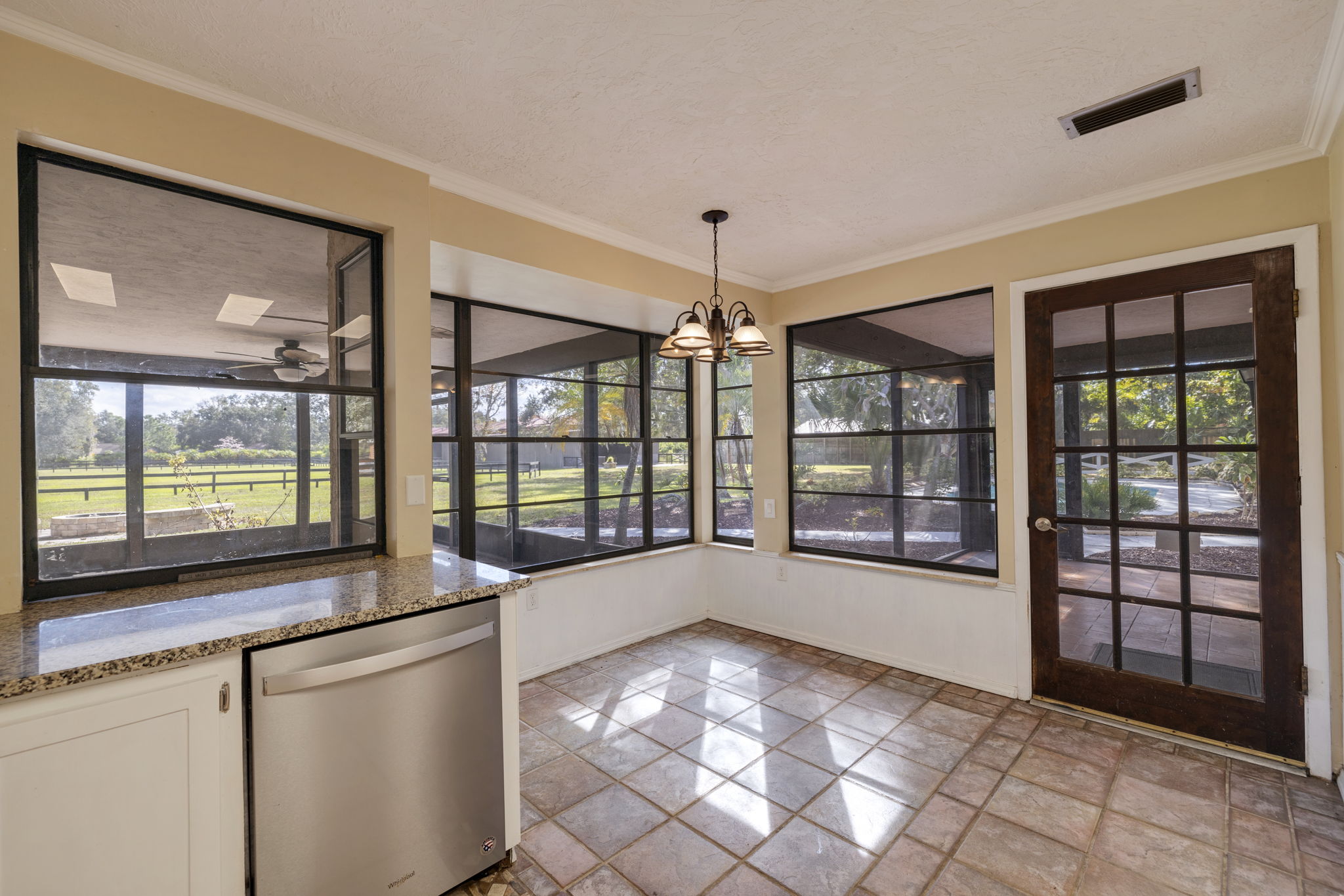 Palmetto, Florida, 34221, United States, 5 Bedrooms Bedrooms, ,4 BathroomsBathrooms,Residential,For Sale,1921911
