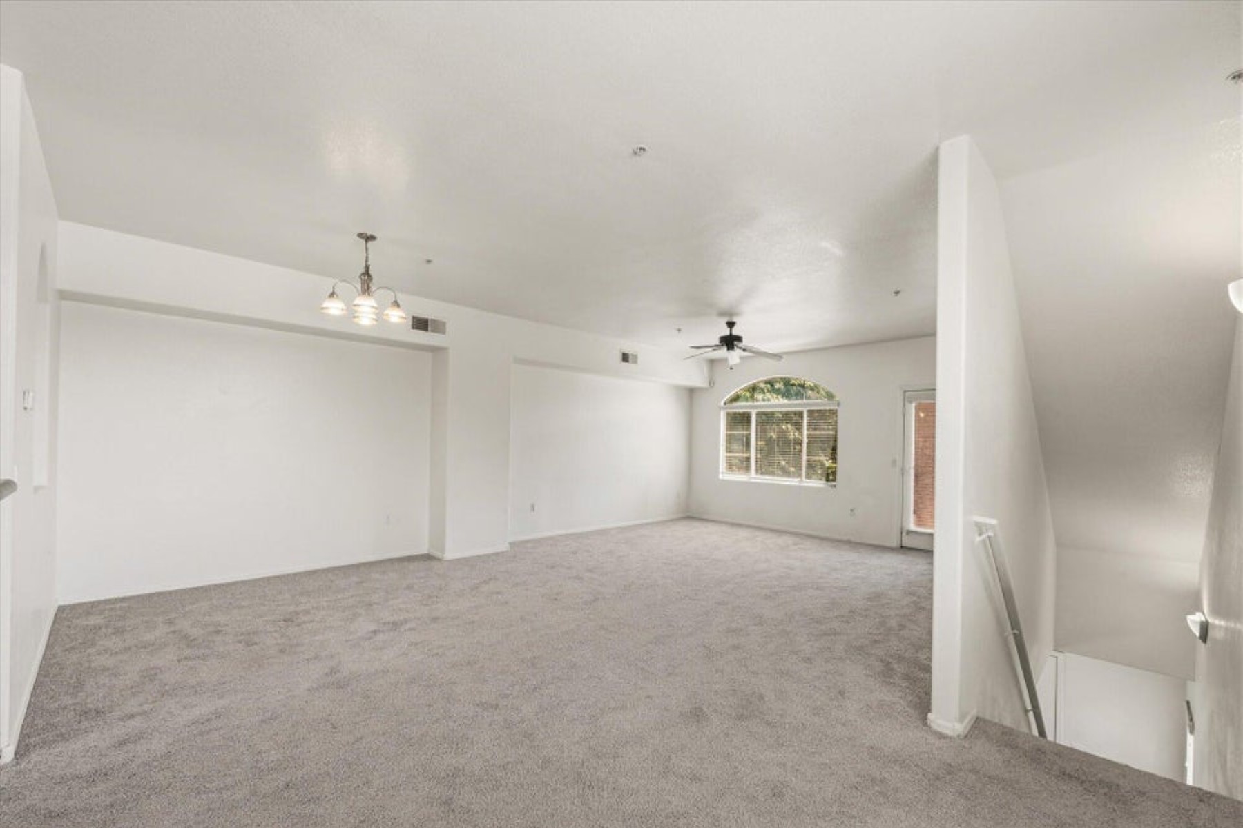  2401 E Rio Salado Parkway ¦ Tempe, AZ - 物件實景