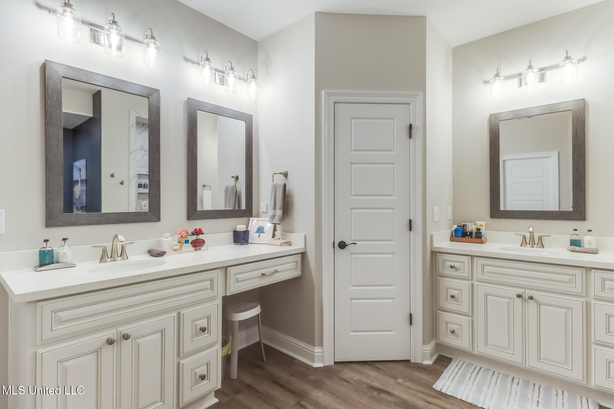 Gulfport, Mississippi, 39503, United States, 5 Bedrooms Bedrooms, ,3 BathroomsBathrooms,Residential,For Sale,2005321