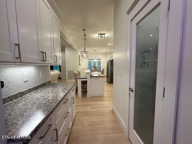 Middlesboro, Kentucky, 40965, United States, 5 Bedrooms Bedrooms, ,4 BathroomsBathrooms,Residential,For Sale,1915642