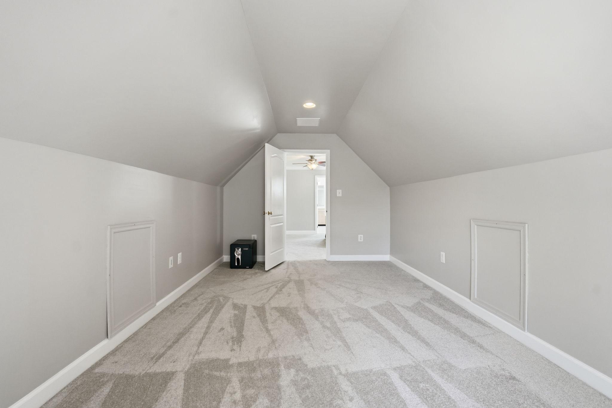  15137 Golf View Drive, Haymarket, VA, 20169 - 物件實景
