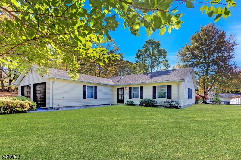 Bridgewater Twp., New Jersey, 08807, United States, 3 Bedrooms Bedrooms, ,2 BathroomsBathrooms,Residential,For Sale,1966371