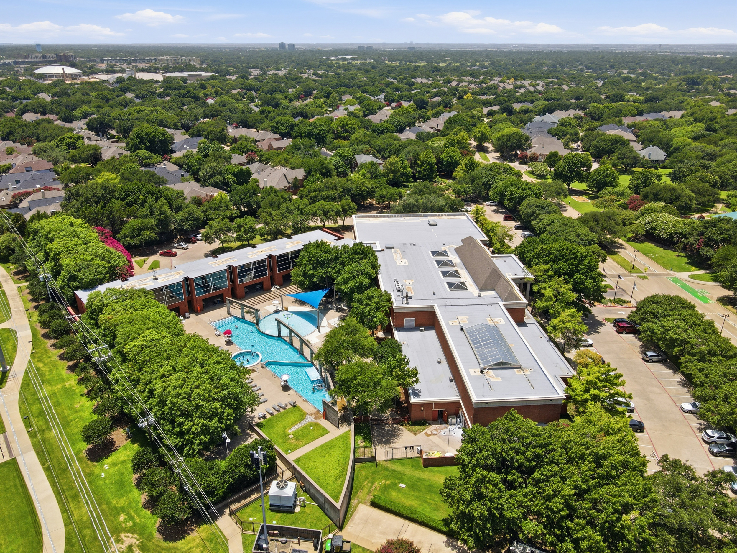  Updated Addison Gem  3 Beds + Game Room  Low-Maintenance Living - 物件實景