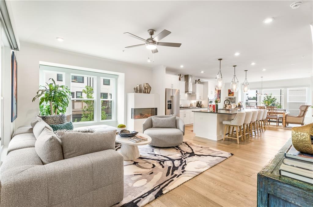 Atlanta, Georgia, 30318, United States, 3 Bedrooms Bedrooms, ,4 BathroomsBathrooms,Residential,For Sale,1911947