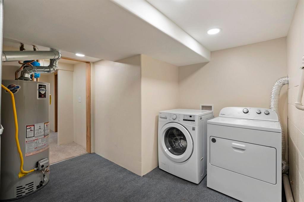 Durango, Colorado, 81301, United States, 3 Bedrooms Bedrooms, ,2 BathroomsBathrooms,Residential,For Sale,1947970