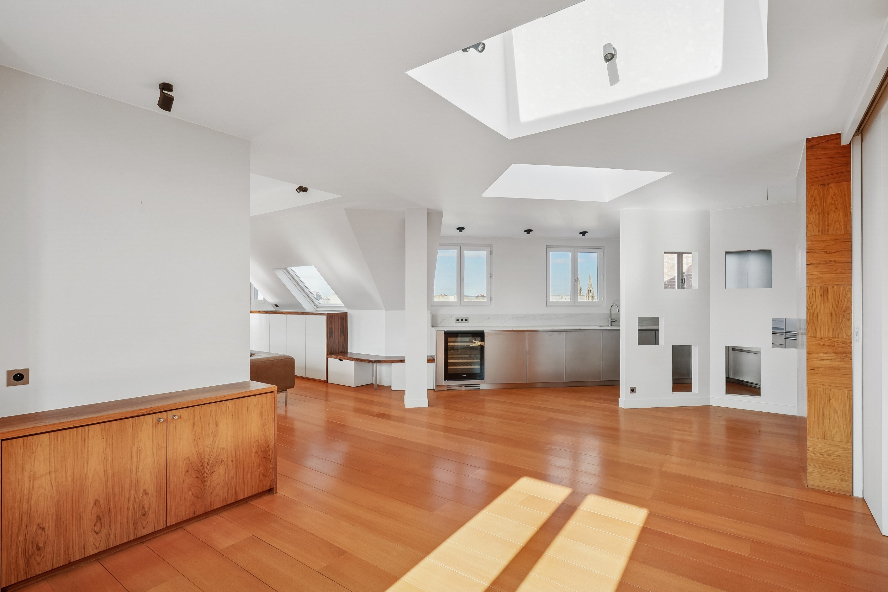  FOR SALE - Top floor apartment - 1 bedroom - Views over PARIS - Varenne - Matig… - 物件實景