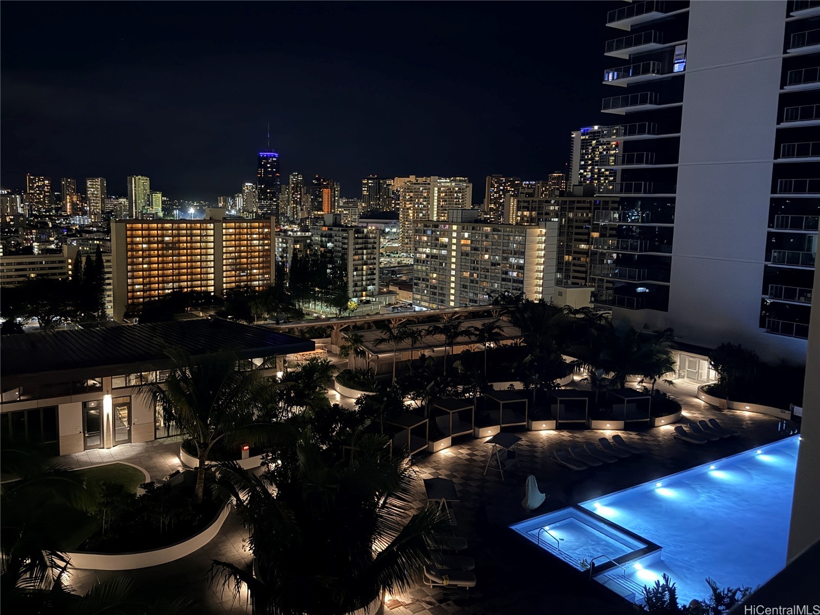 Honolulu, Hawaii, 96814, United States, 1 Bedroom Bedrooms, ,1 BathroomBathrooms,Residential,For Sale,1992137