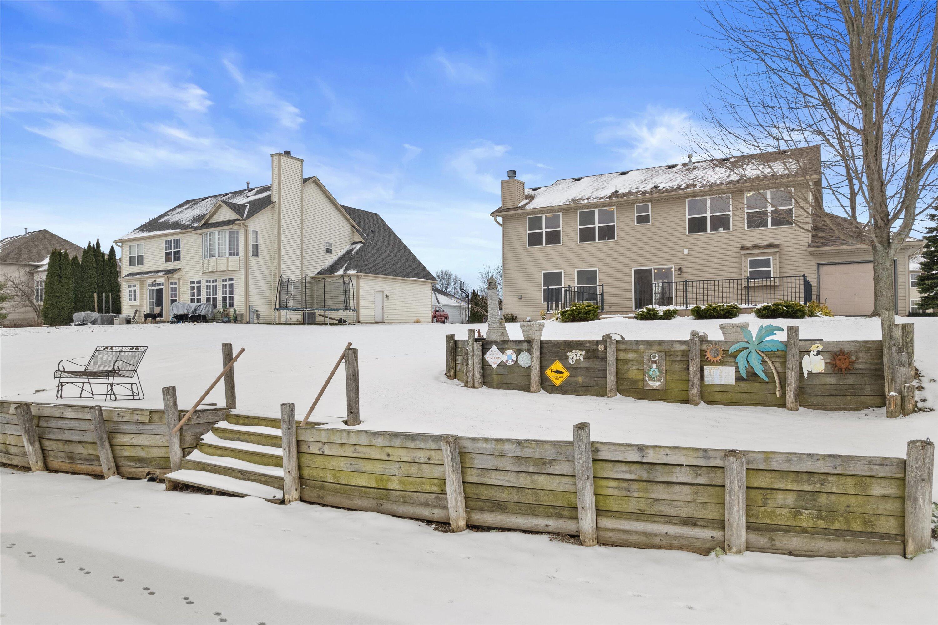 Oak Creek, Wisconsin, 53154, United States, 4 Bedrooms Bedrooms, ,4 BathroomsBathrooms,Residential,For Sale,2007520