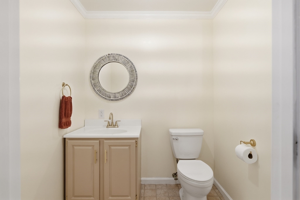 Monson, Massachusetts, 01057, United States, 4 Bedrooms Bedrooms, ,3 BathroomsBathrooms,Residential,For Sale,1969322