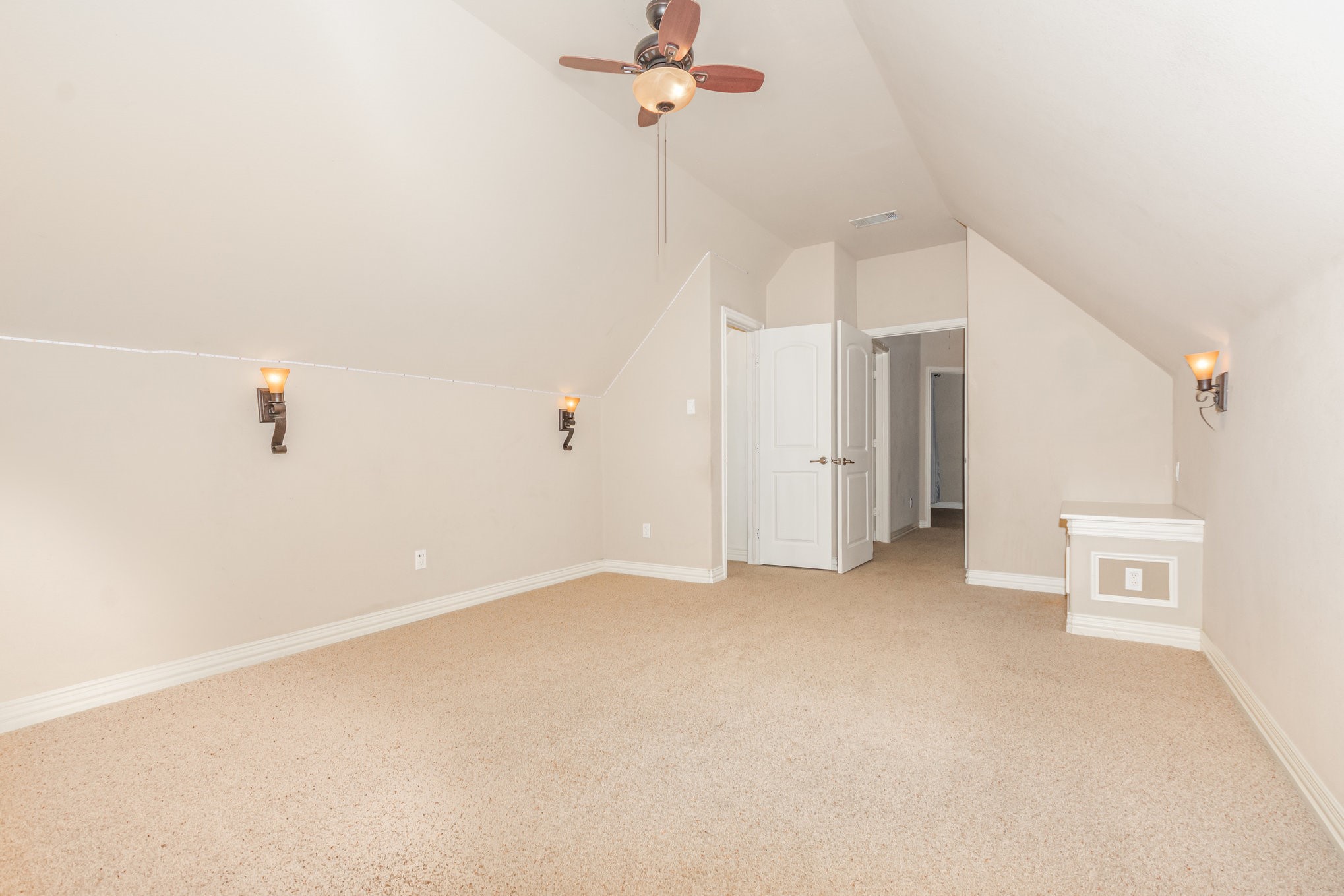 Keller, Texas, 76248, United States, 4 Bedrooms Bedrooms, ,4 BathroomsBathrooms,Residential,For Sale,1966158