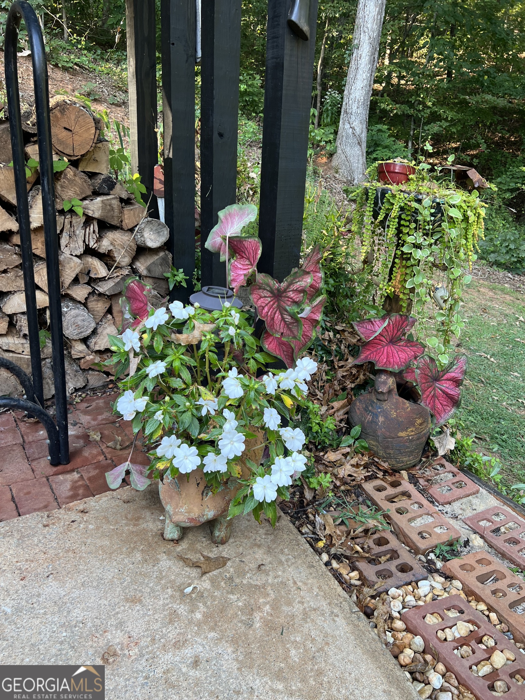 Dawsonville, Georgia, 30534, United States, 4 Bedrooms Bedrooms, ,4 BathroomsBathrooms,Residential,For Sale,1989669