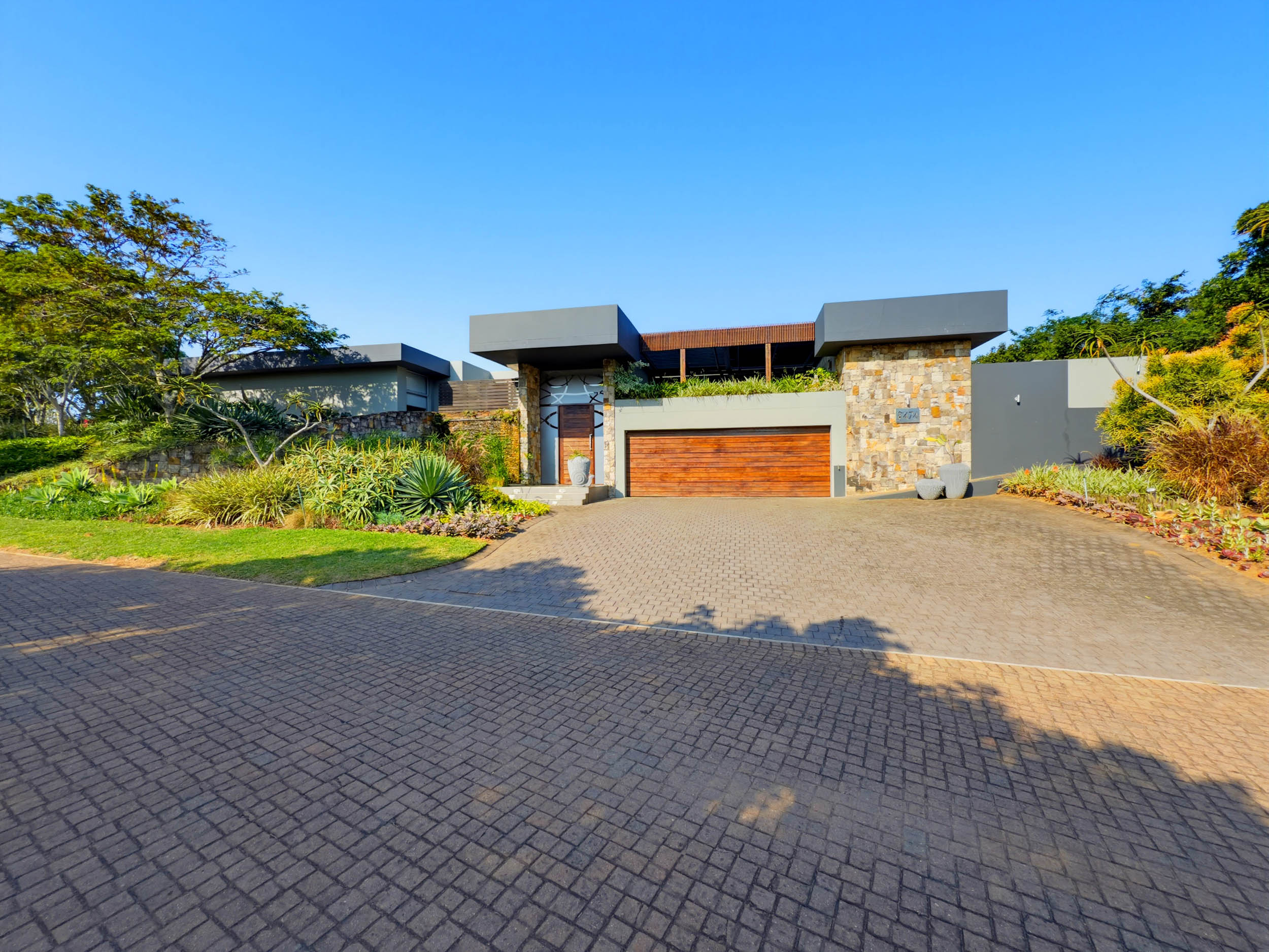  Contemporary Coastal Luxury with Panoramic Ocean Views in Brettenwood Estate - 物件實景