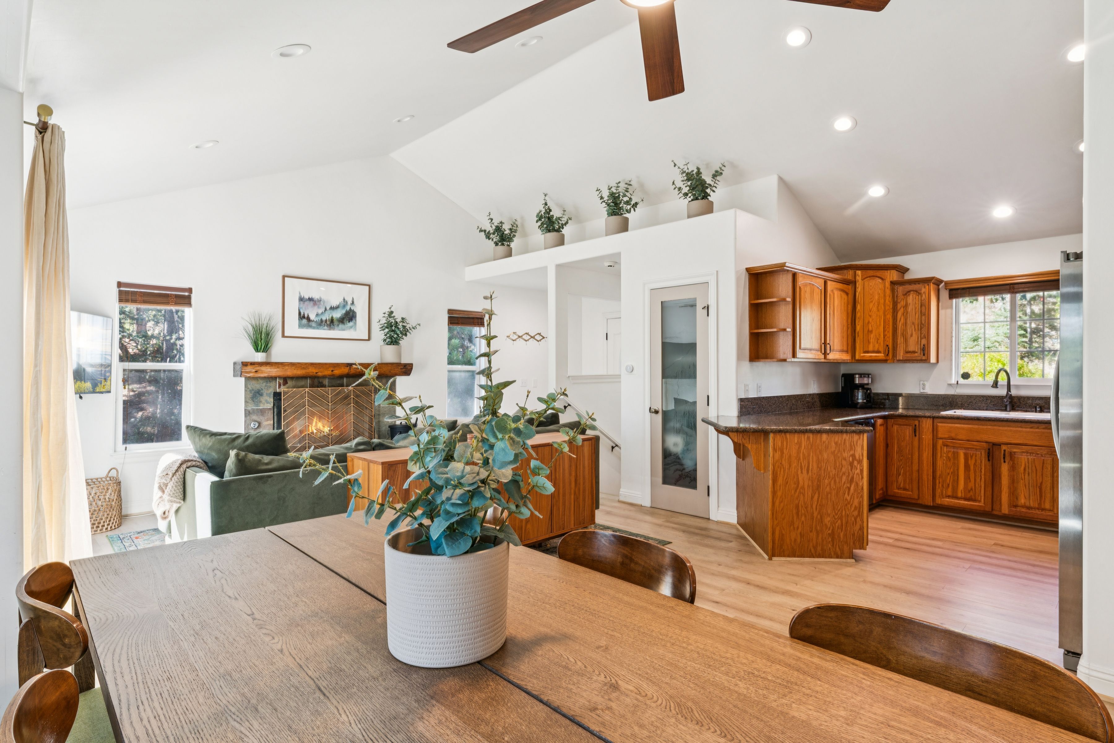  26510 Placer Lane, Lake Arrowhead, CA 92352 - 物件實景