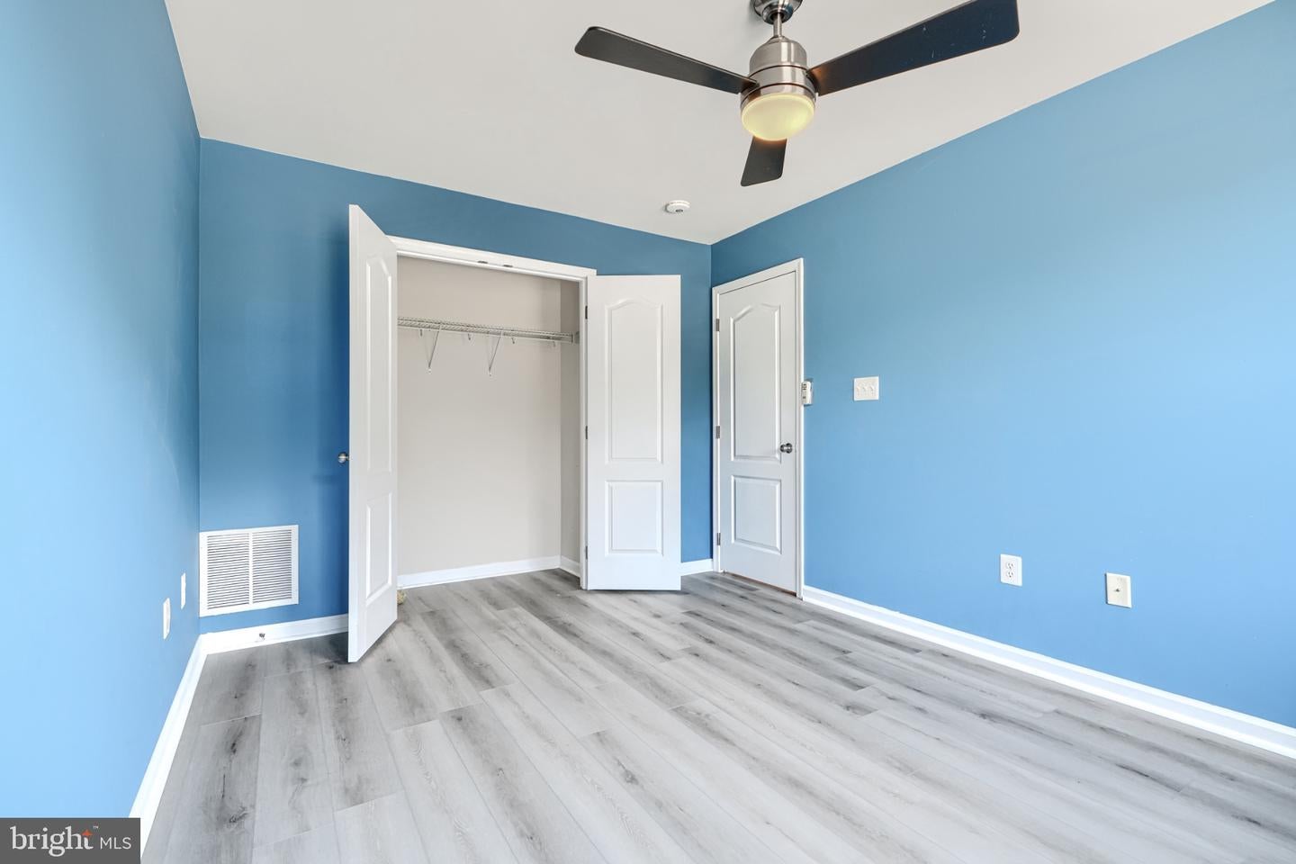 Glen Burnie, Maryland, 21060, United States, 4 Bedrooms Bedrooms, ,4 BathroomsBathrooms,Residential,For Sale,1983515