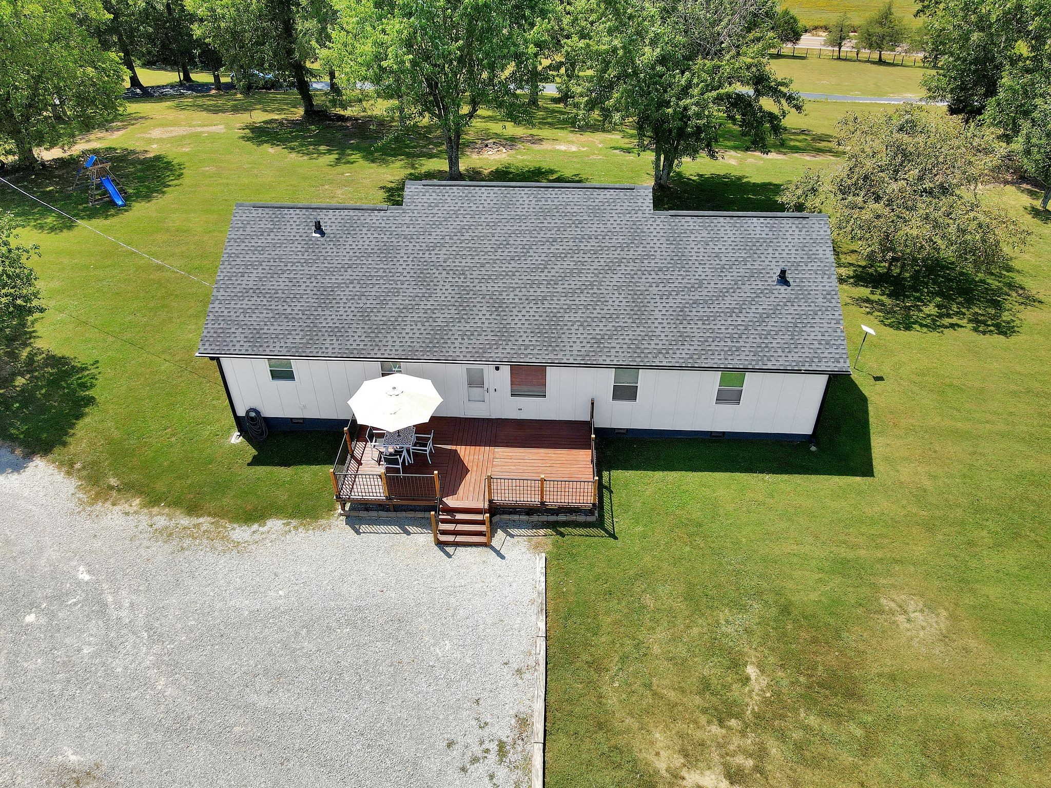 Pulaski, Tennessee, 38478, United States, 4 Bedrooms Bedrooms, ,2 BathroomsBathrooms,Residential,For Sale,1932287