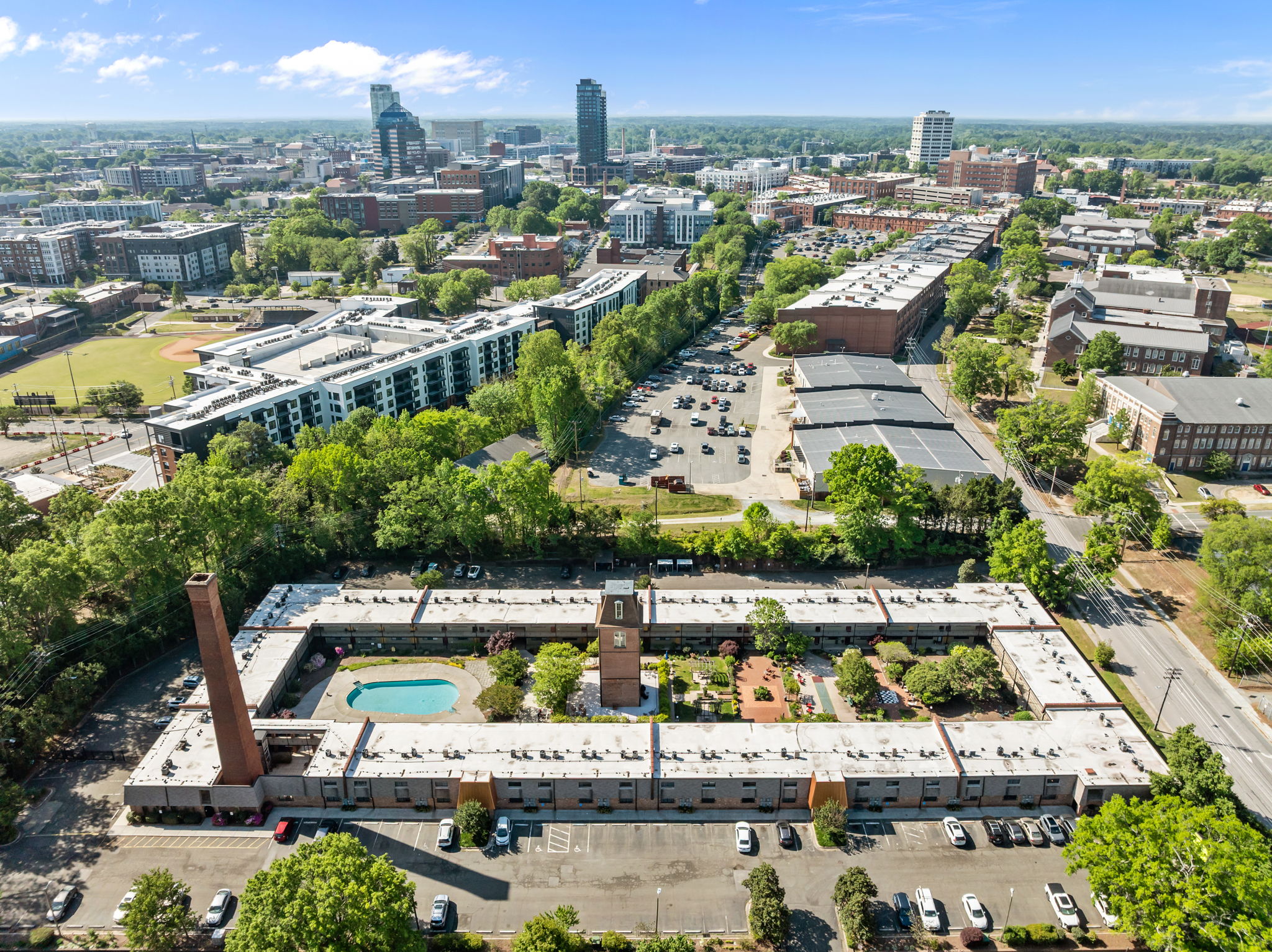  807 W Trinity Avenue, Durham, NC, 27701 - 物件實景