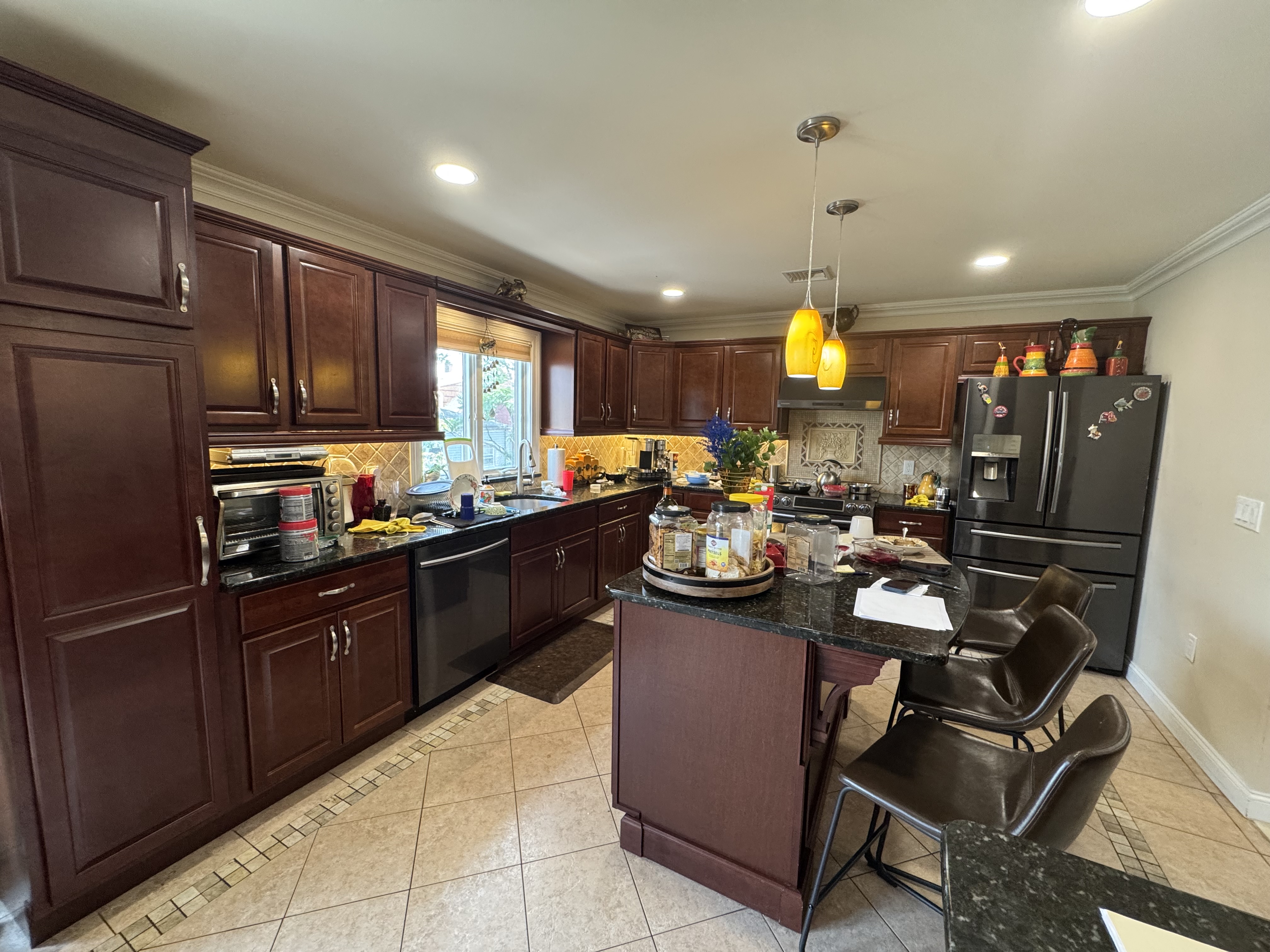 Fairview, New Jersey, 07022, United States, 3 Bedrooms Bedrooms, ,3 BathroomsBathrooms,Residential,For Sale,1978631