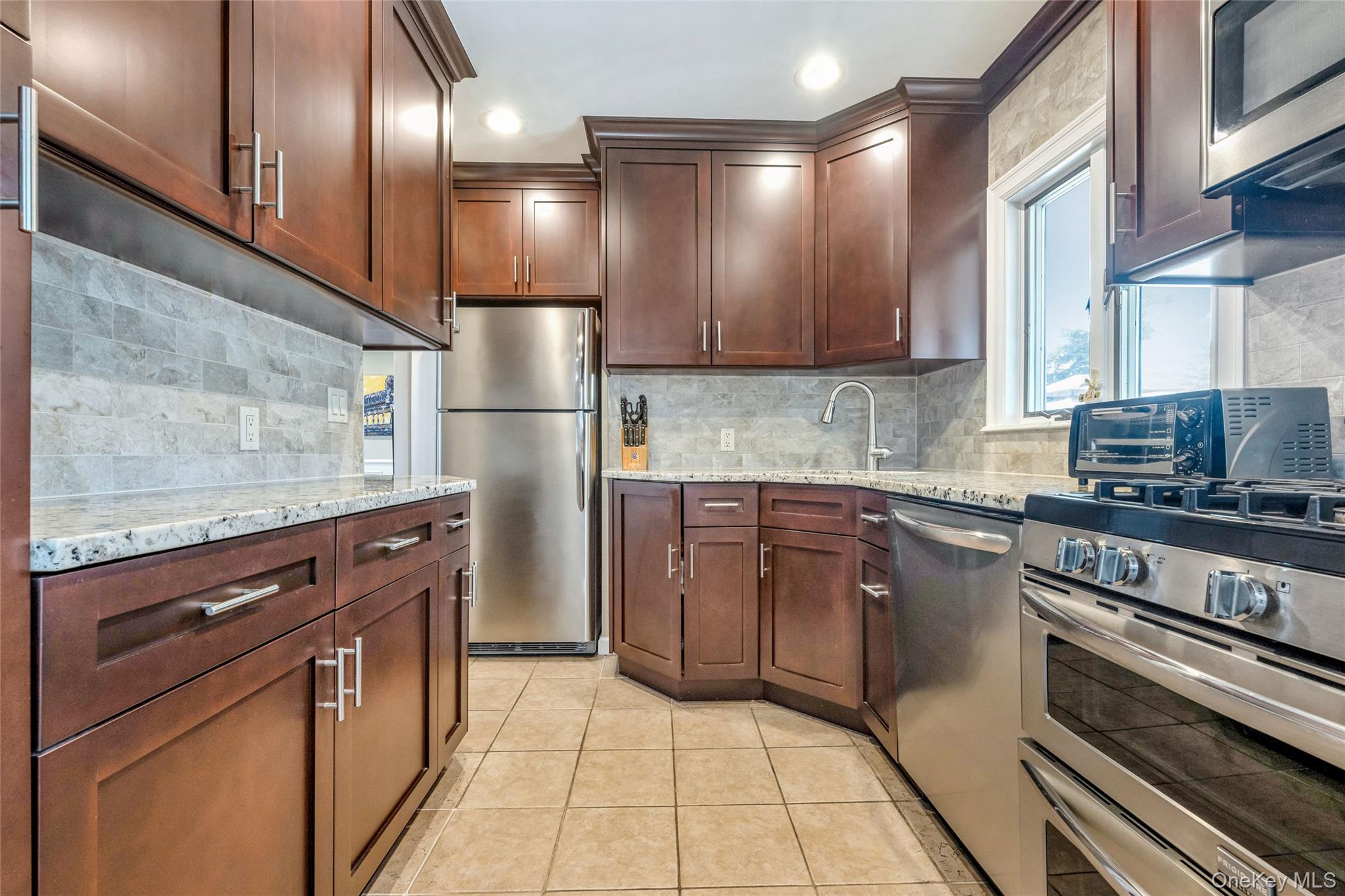 Seaford, New York, 11783, United States, 4 Bedrooms Bedrooms, ,2 BathroomsBathrooms,Residential,For Sale,1939817