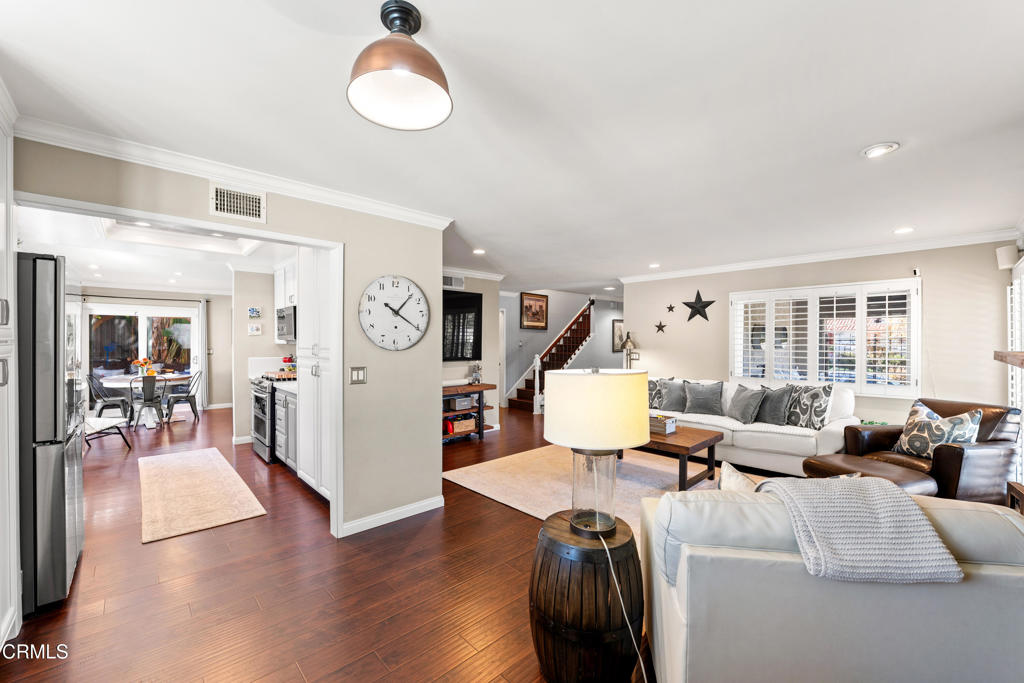 Newbury Park, California, 91320, United States, 4 Bedrooms Bedrooms, ,3 BathroomsBathrooms,Residential,For Sale,1987357