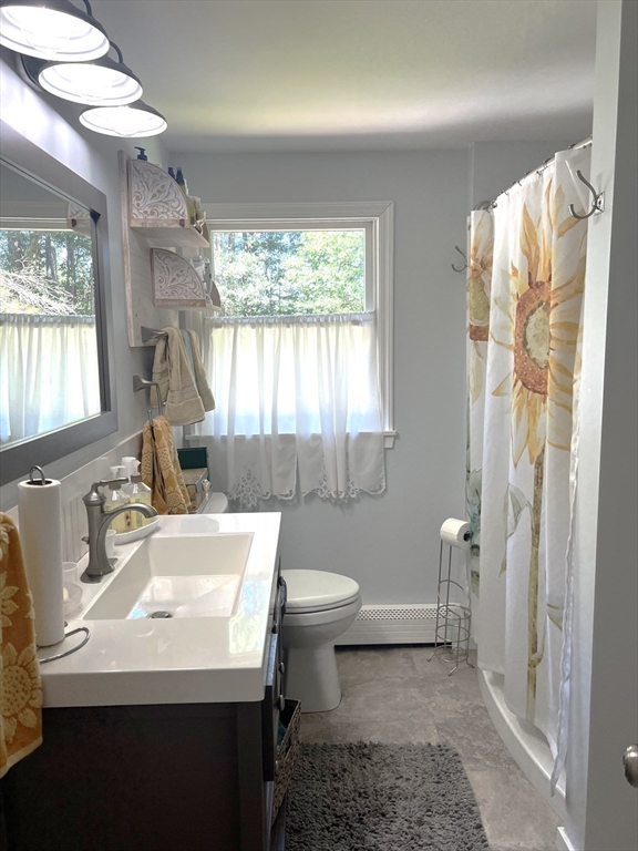 Windham, New Hampshire, 03087, United States, 3 Bedrooms Bedrooms, ,2 BathroomsBathrooms,Residential,For Sale,1939744