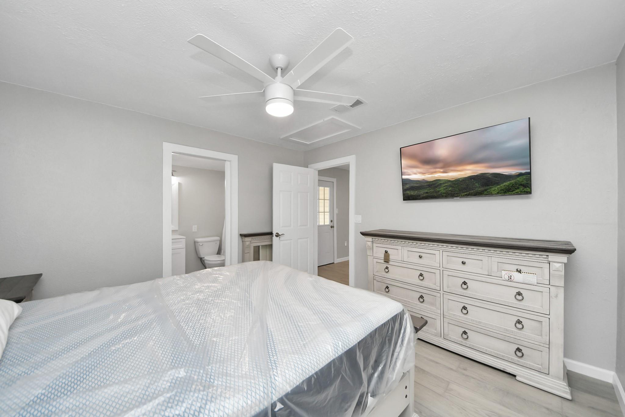 Sheridan, Texas, 78962, United States, 2 Bedrooms Bedrooms, ,2 BathroomsBathrooms,Residential,For Sale,1981605