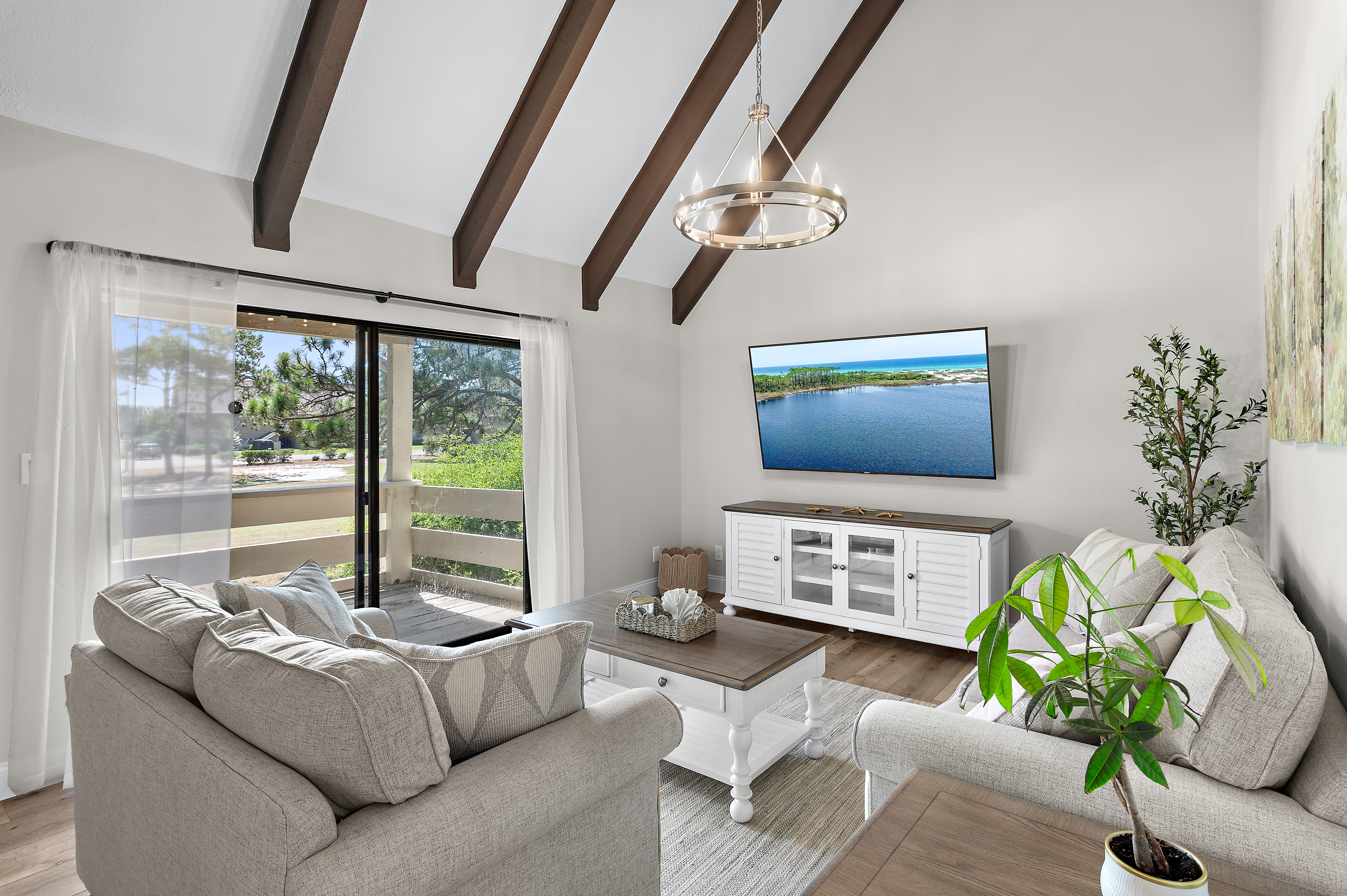  Private End-Unit Villa Offering Golf Views & Resort Living - 物件實景